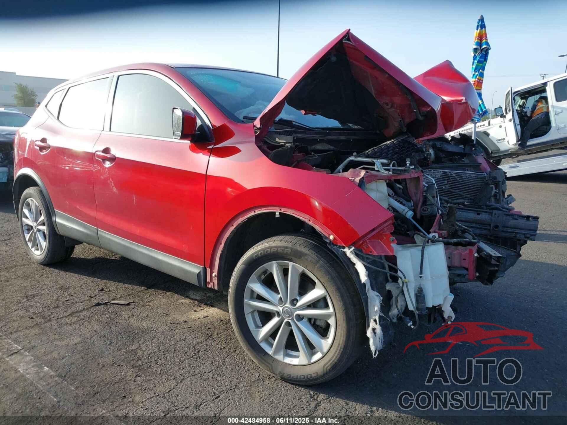 NISSAN ROGUE SPORT 2017 - JN1BJ1CP8HW006130
