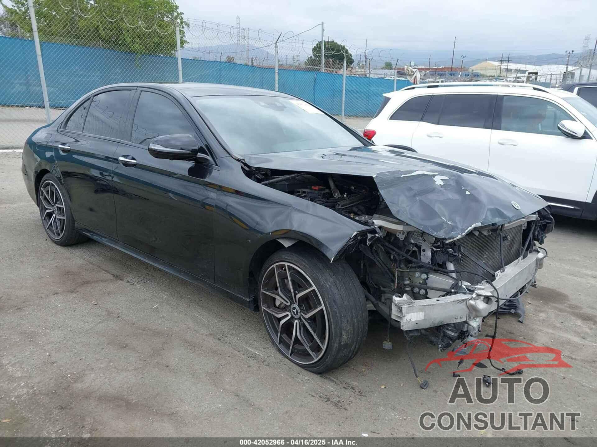 MERCEDES-BENZ E 450 2022 - W1KZF5KB8NB092932