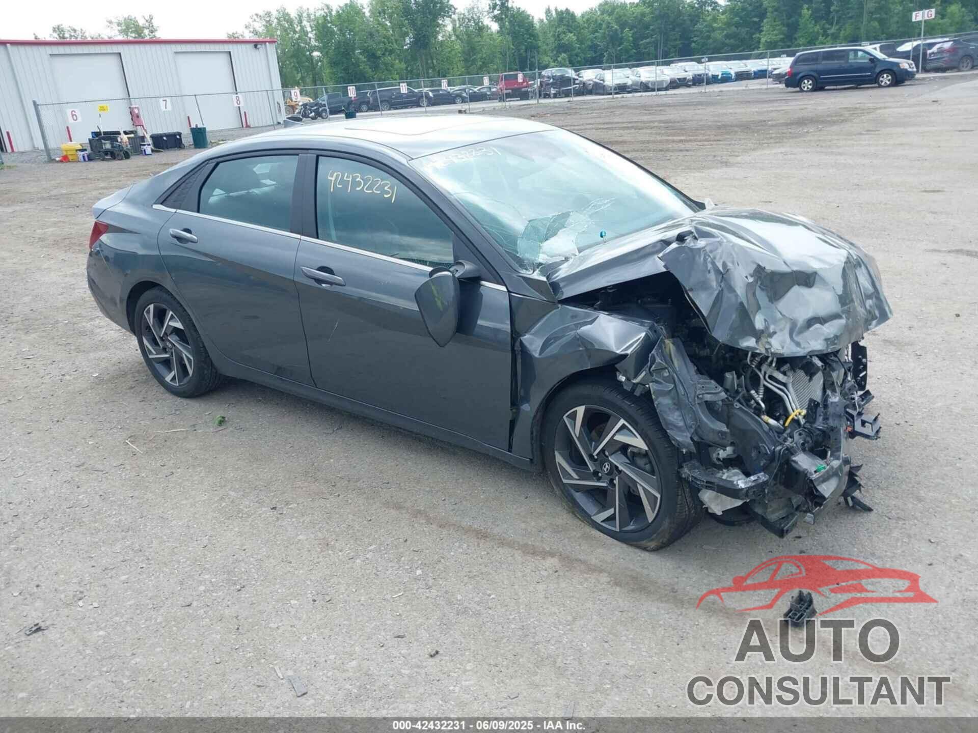 HYUNDAI ELANTRA 2024 - KMHLP4DG2RU658492
