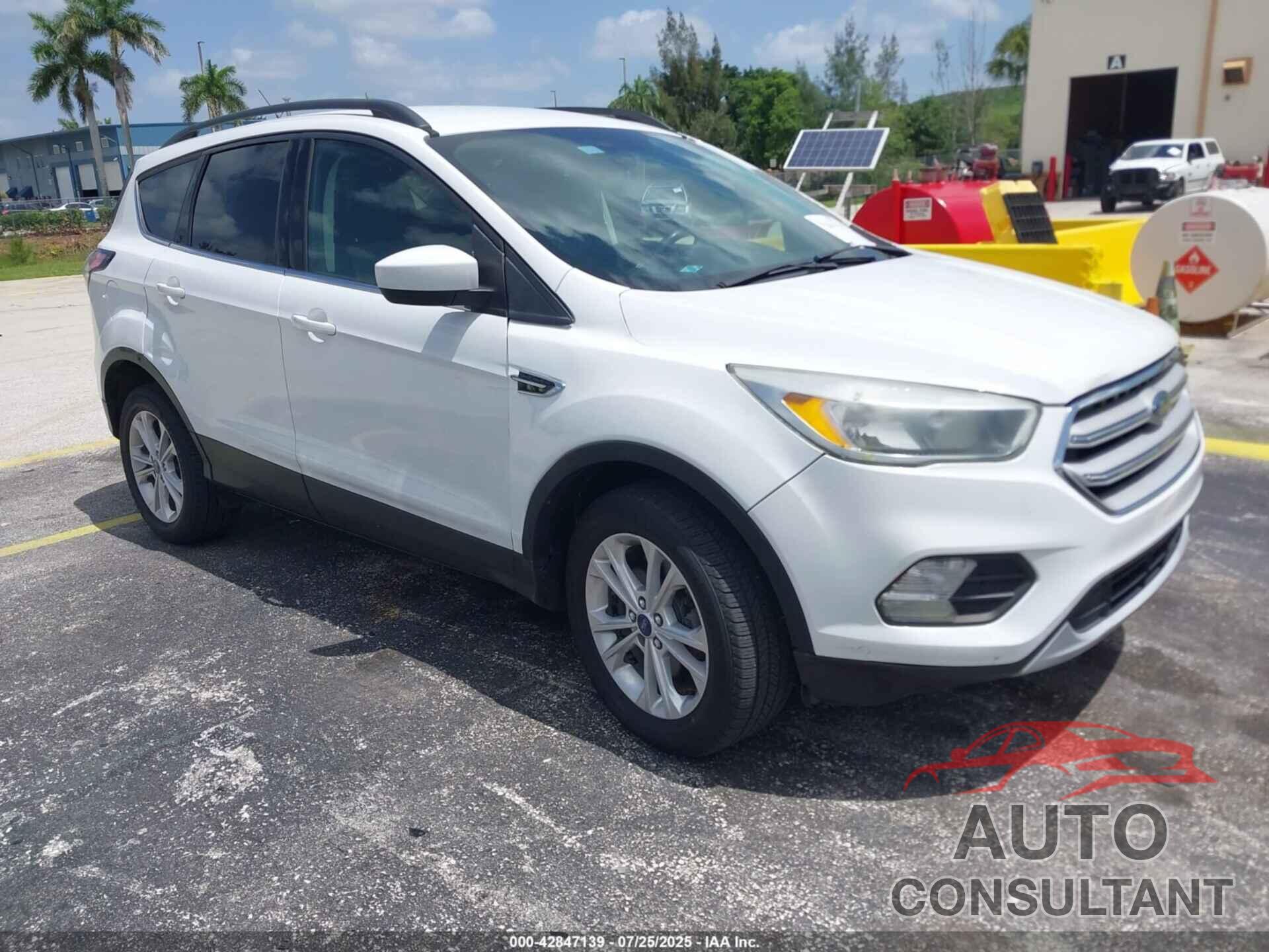 FORD ESCAPE 2018 - 1FMCU9GD6JUA27773
