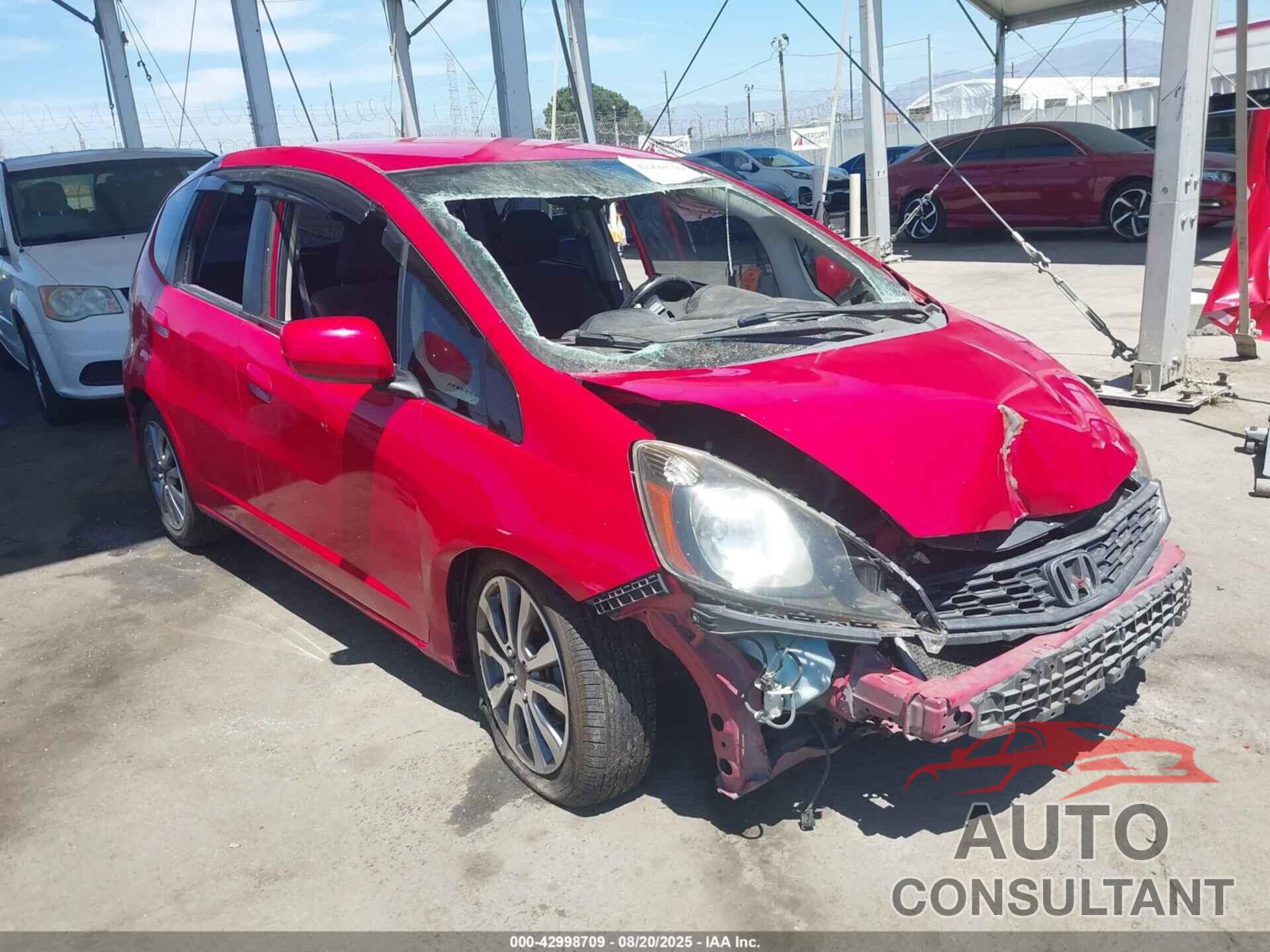 HONDA FIT 2013 - JHMGE8H58DC042448