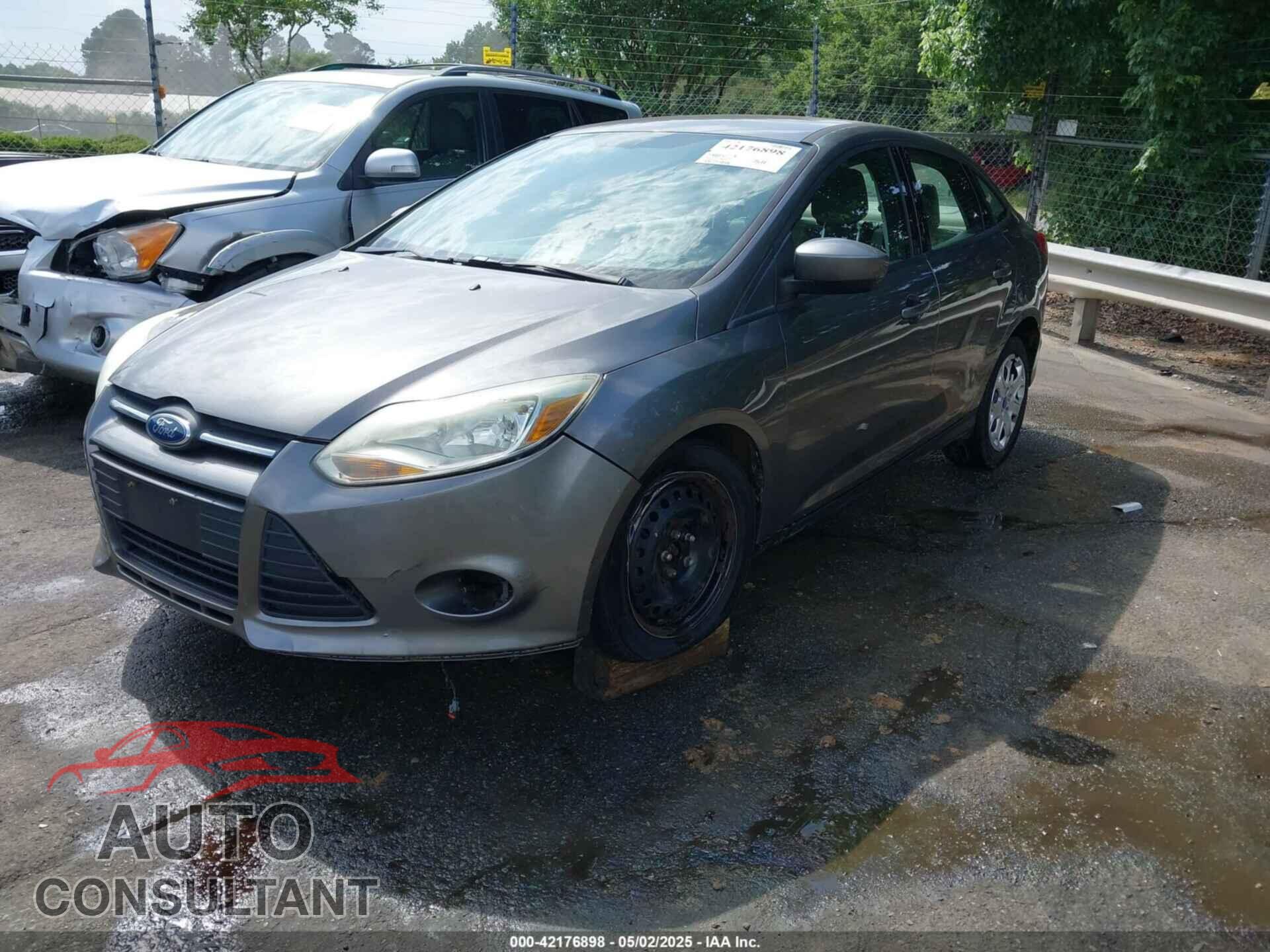 FORD FOCUS 2012 - 1FAHP3F22CL125941