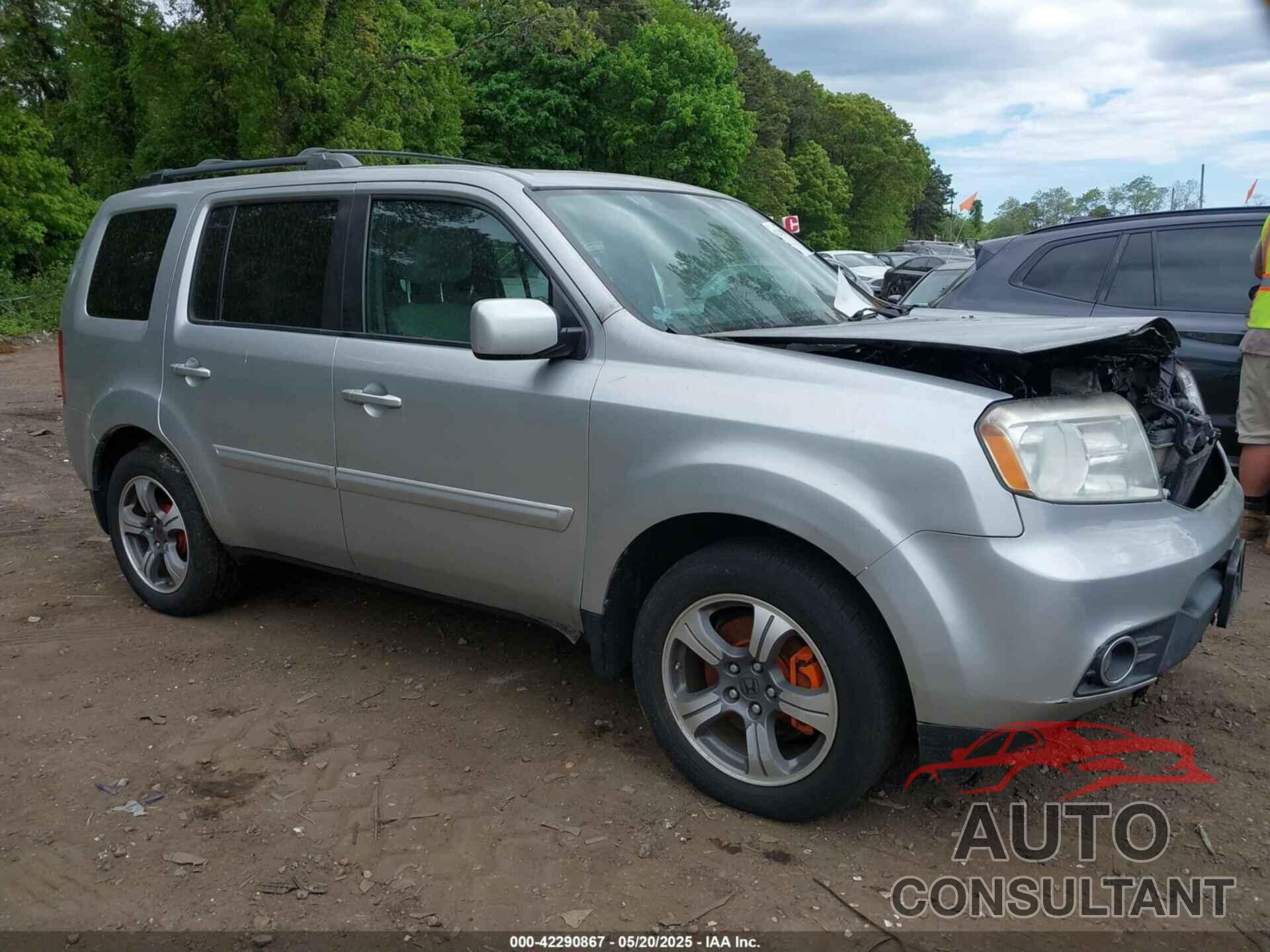 HONDA PILOT 2015 - 5FNYF4H38FB053093