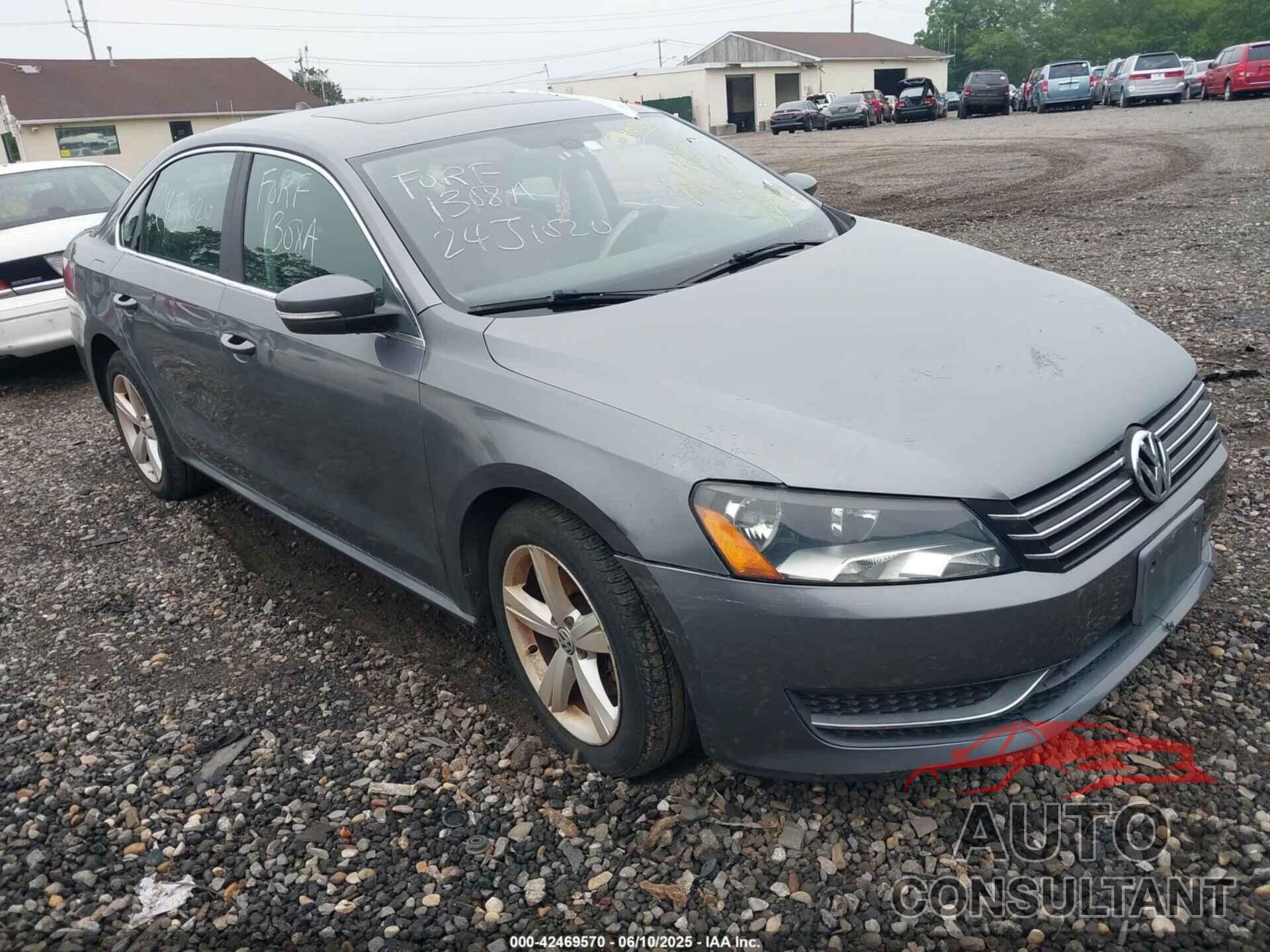 VOLKSWAGEN PASSAT 2013 - 1VWBP7A32DC047750