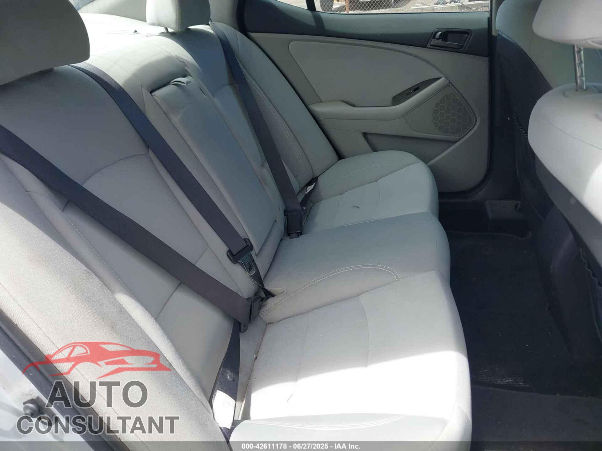KIA OPTIMA 2012 - KNAGM4A76C5287080
