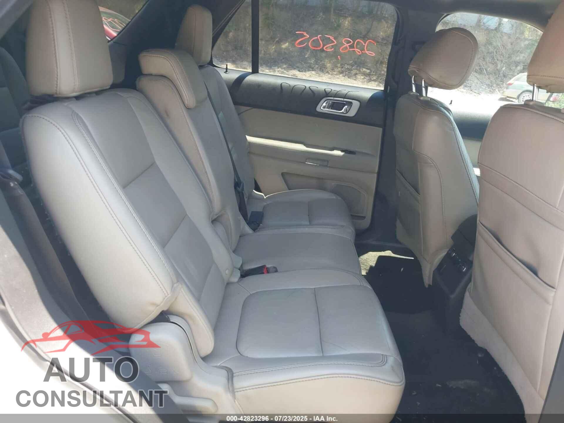 FORD EXPLORER 2011 - 1FMHK8D84BGA87130