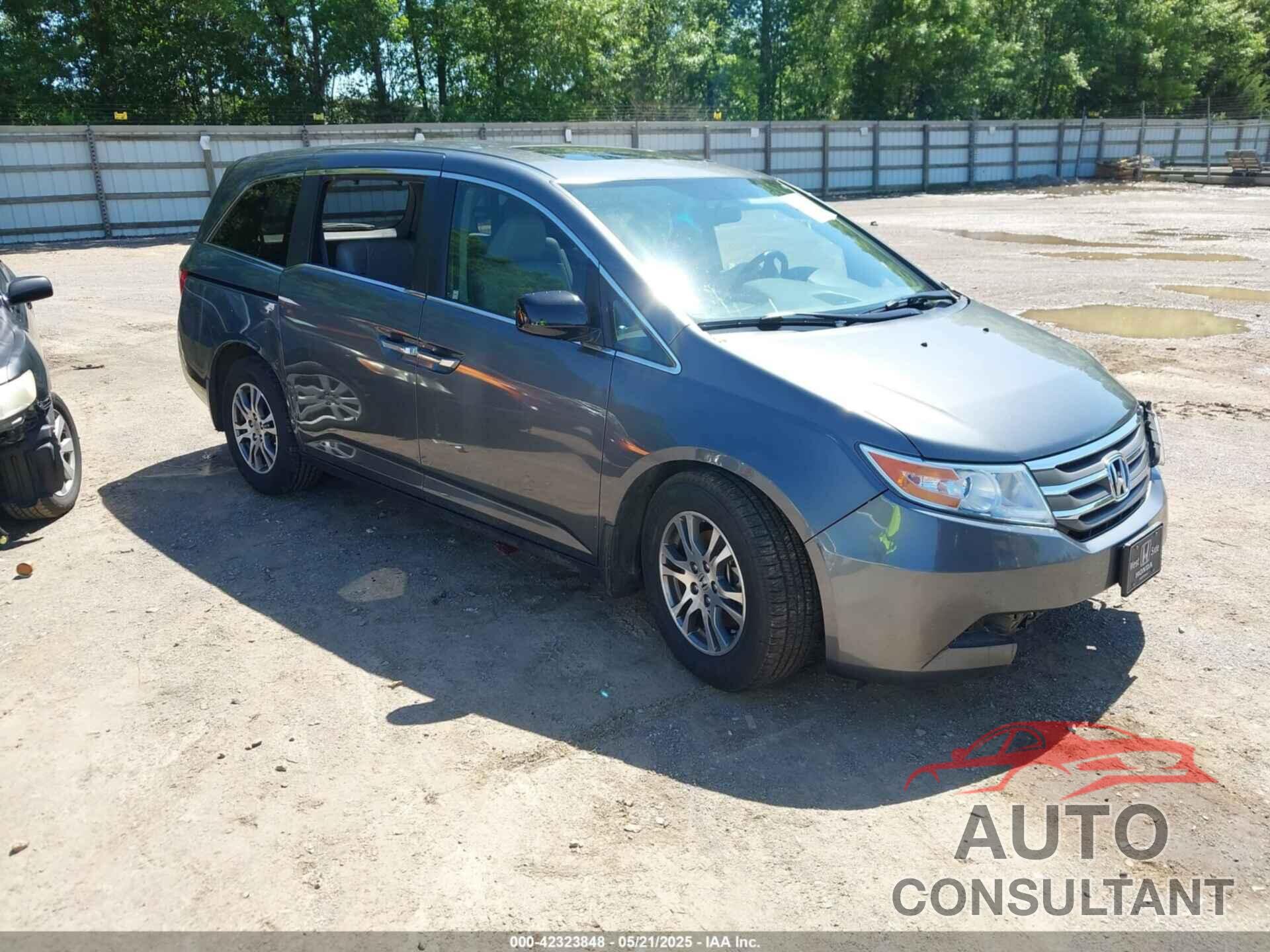 HONDA ODYSSEY 2013 - 5FNRL5H64DB034535