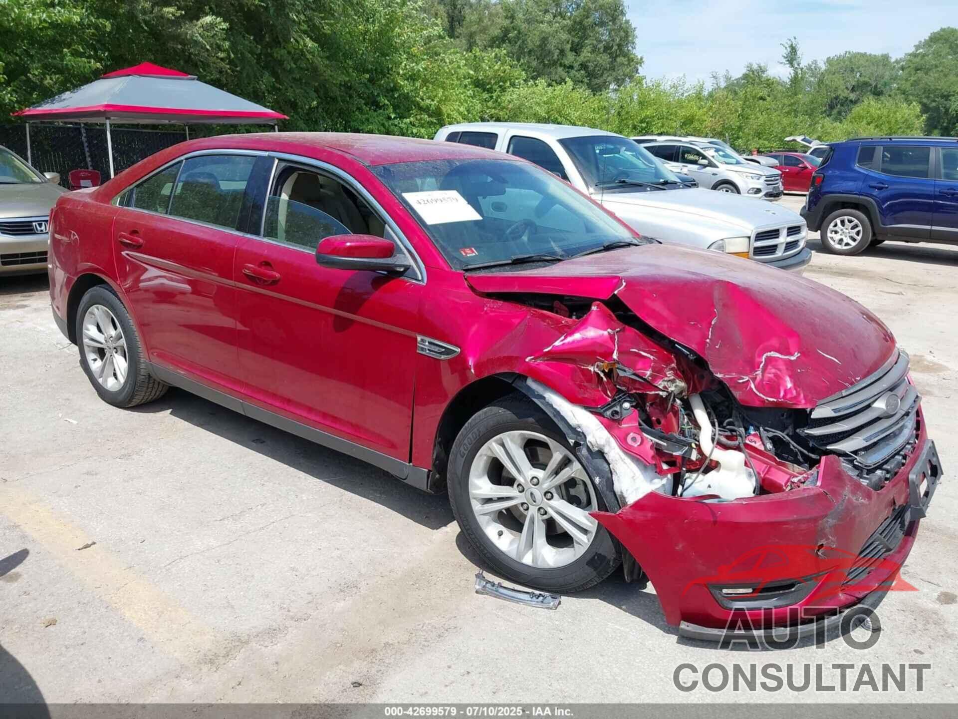FORD TAURUS 2019 - 1FAHP2E82KG101002