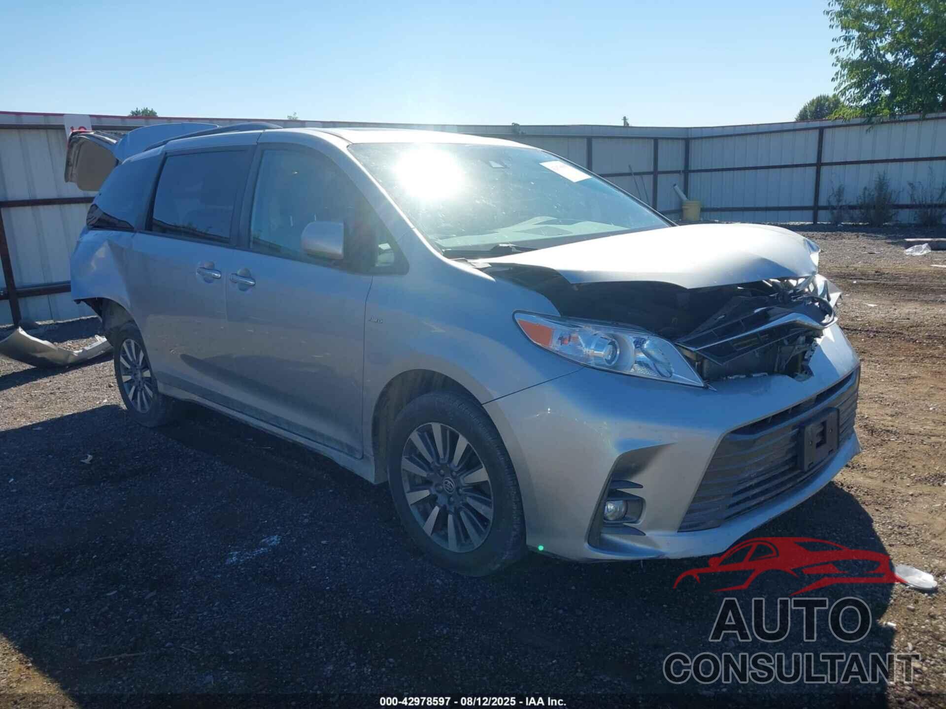 TOYOTA SIENNA 2020 - 5TDDZ3DCXLS247668