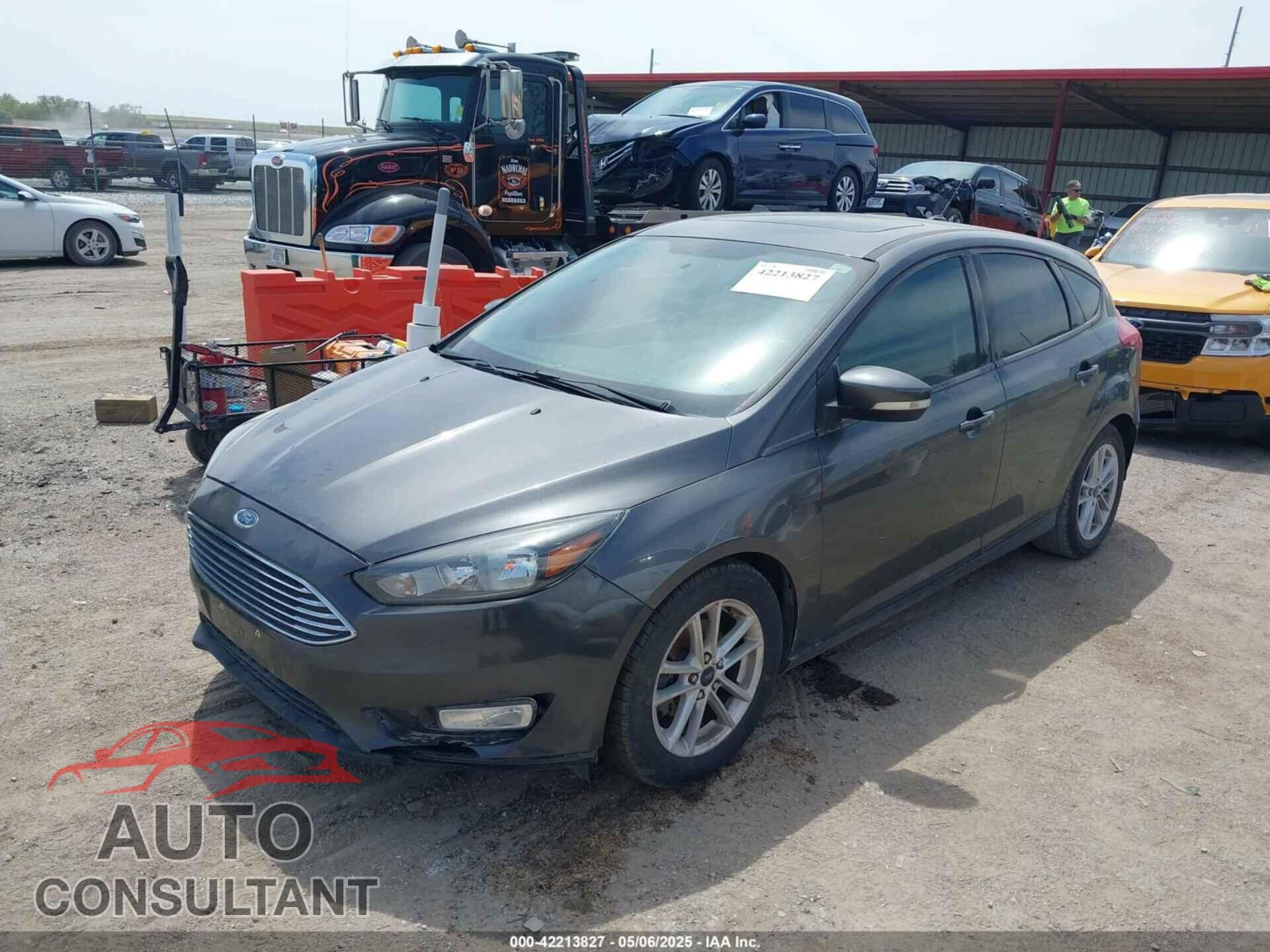 FORD FOCUS 2017 - 1FADP3M29HL247804