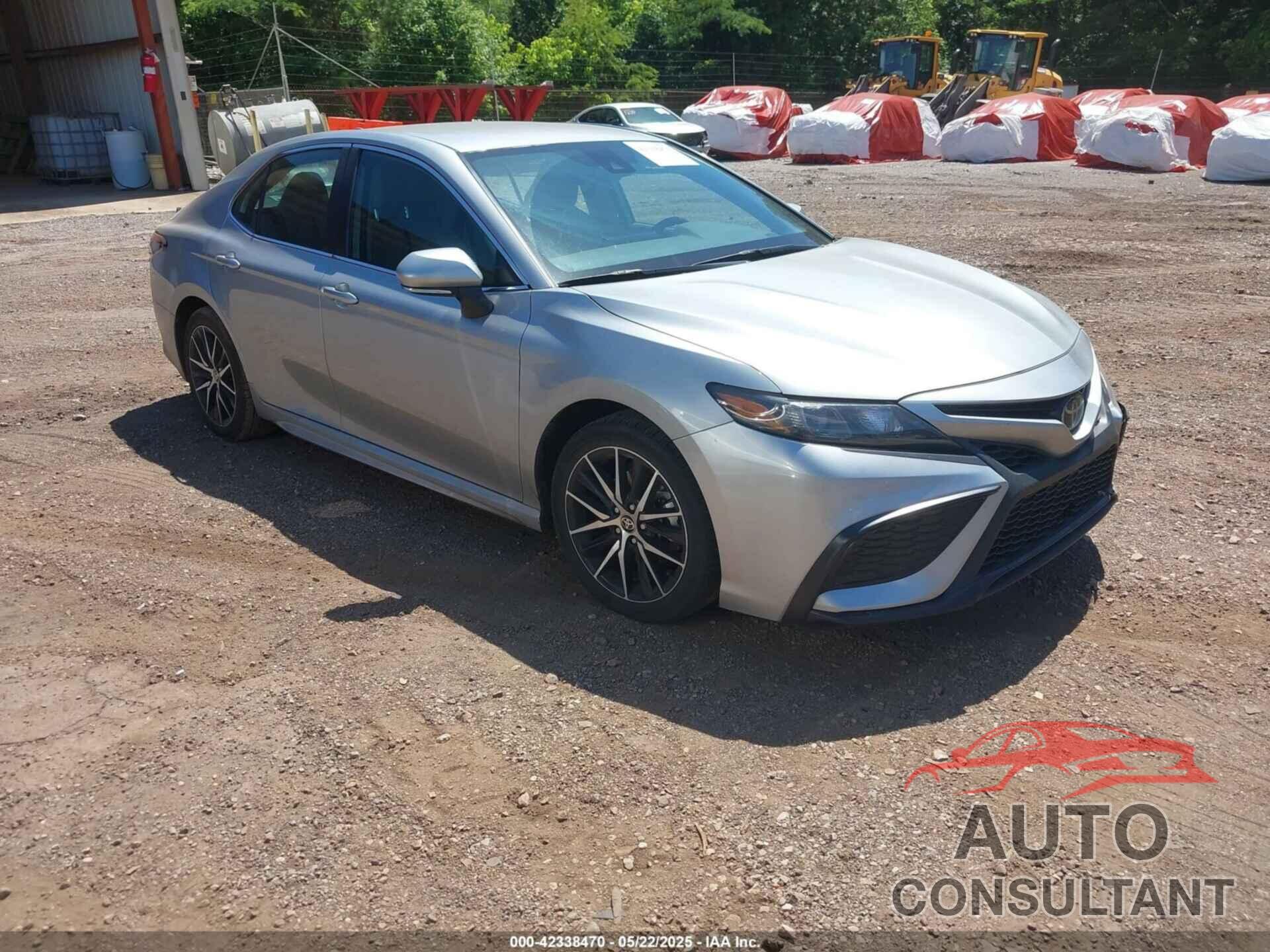 TOYOTA CAMRY 2023 - 4T1G11BK0PU103210