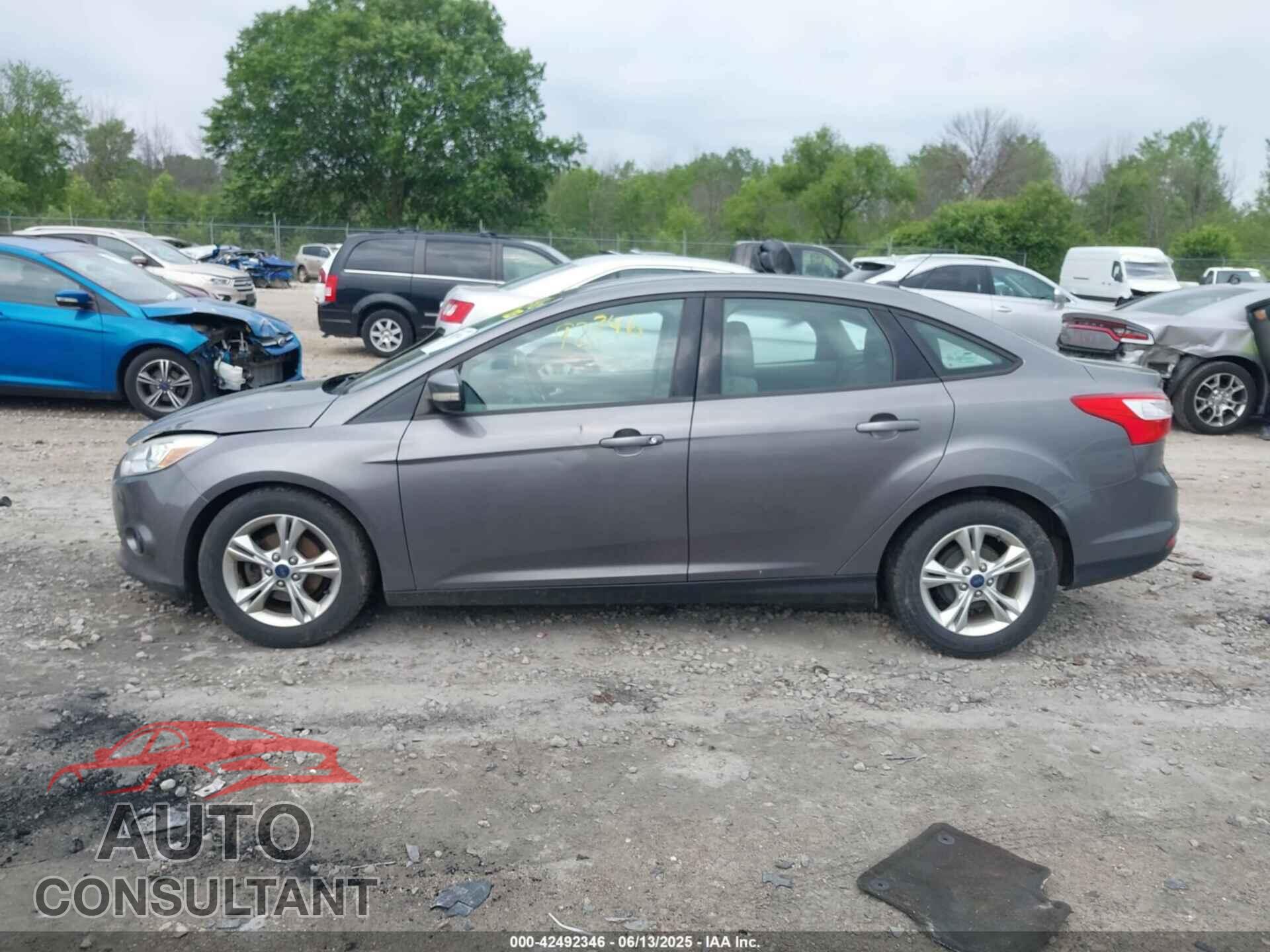 FORD FOCUS 2014 - 1FADP3F27EL237412