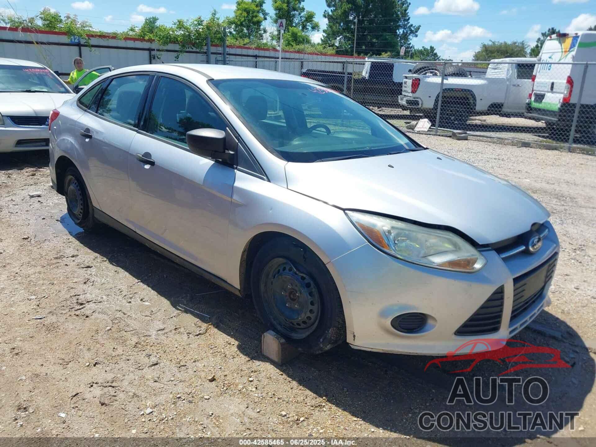 FORD FOCUS 2014 - 1FADP3E22EL367910