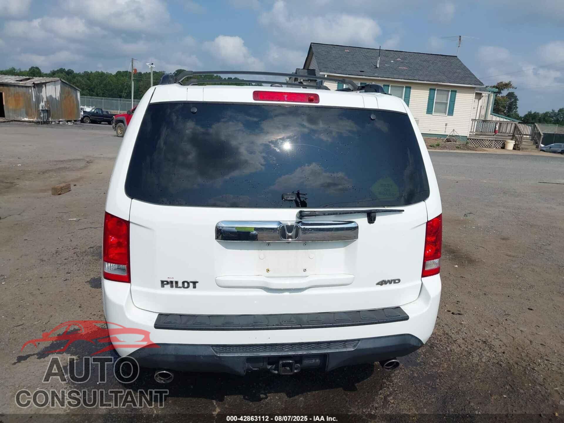 HONDA PILOT 2013 - 5FNYF4H68DB053828