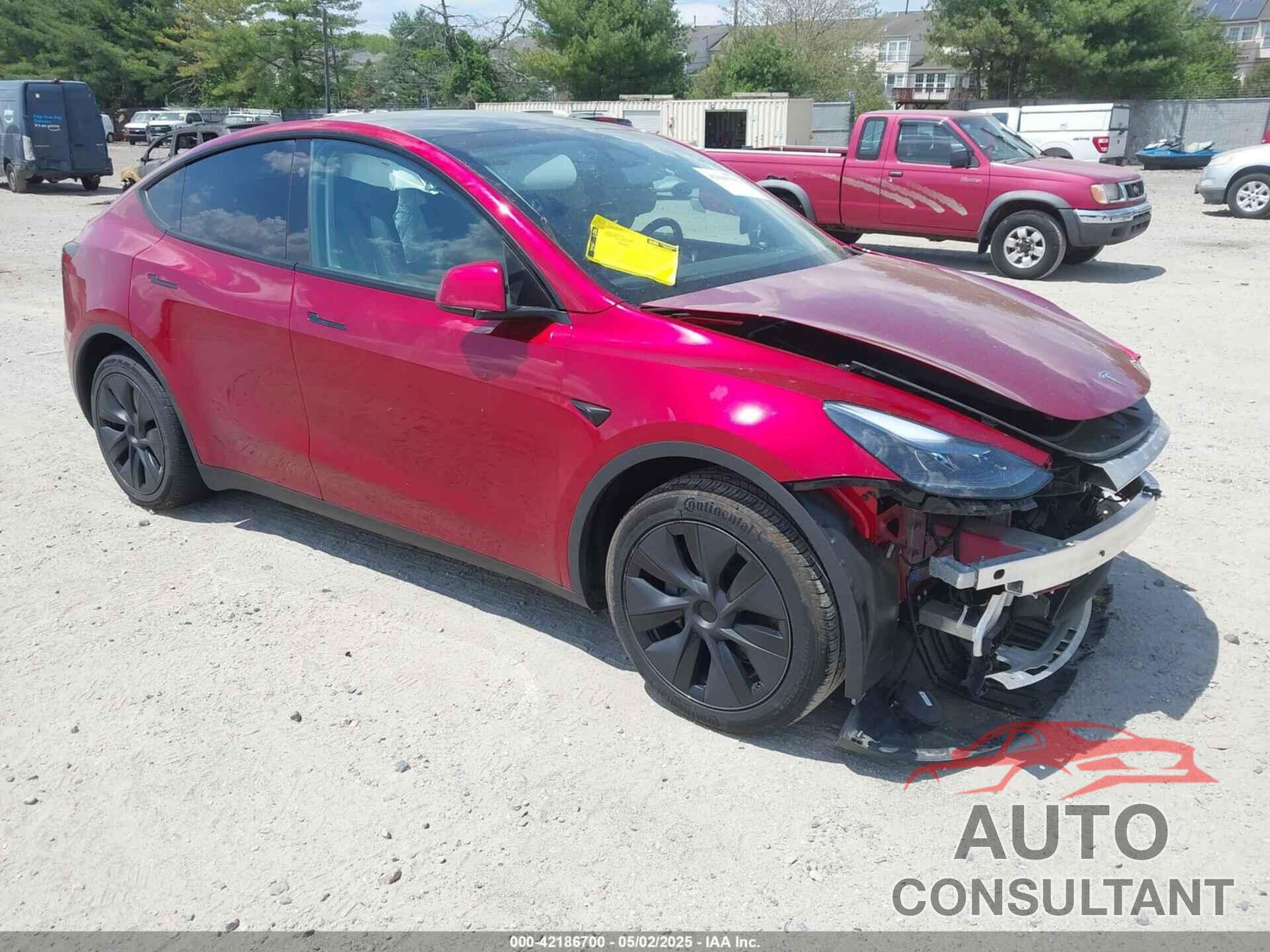 TESLA MODEL Y 2025 - 7SAYGAEE8SF265863