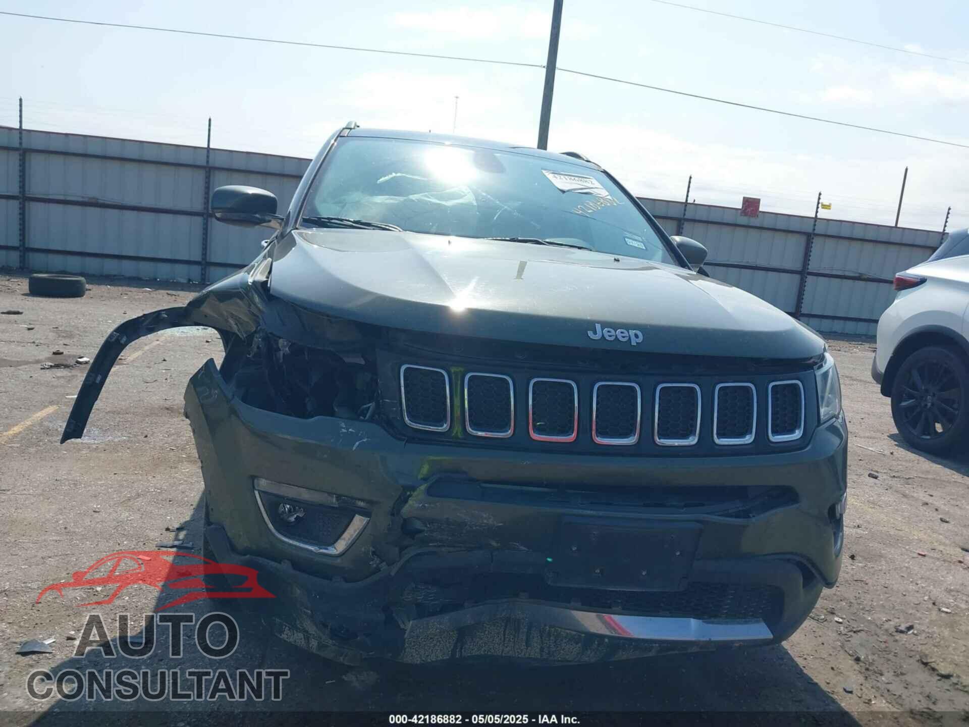 JEEP COMPASS 2018 - 3C4NJDCB7JT298249