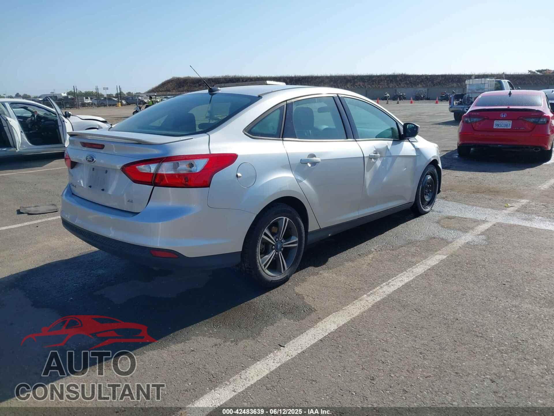 FORD FOCUS 2012 - 1FAHP3F28CL215997