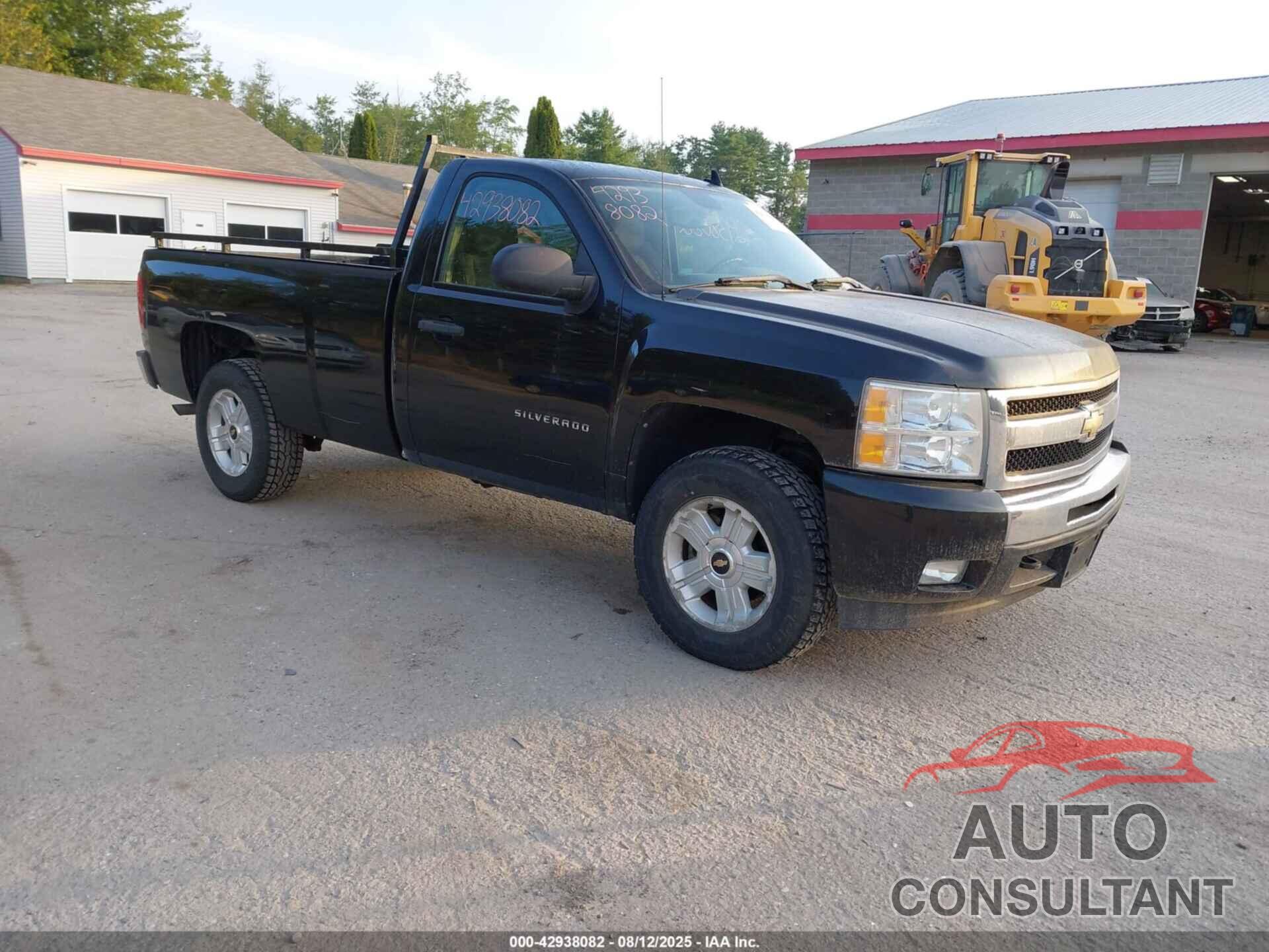CHEVROLET SILVERADO 1500 2011 - 1GCNKSE07BZ178555