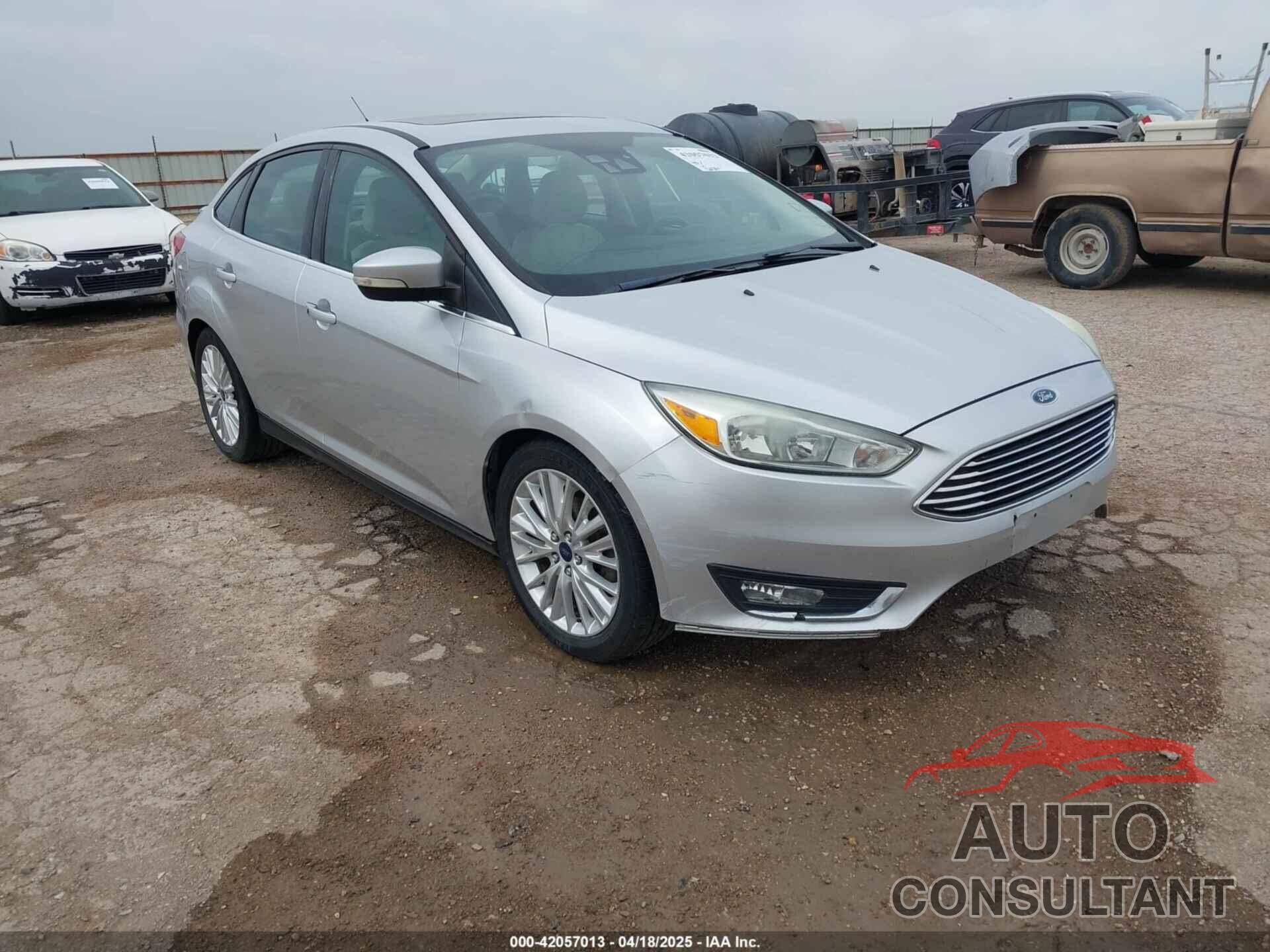 FORD FOCUS 2017 - 1FADP3J24HL229702