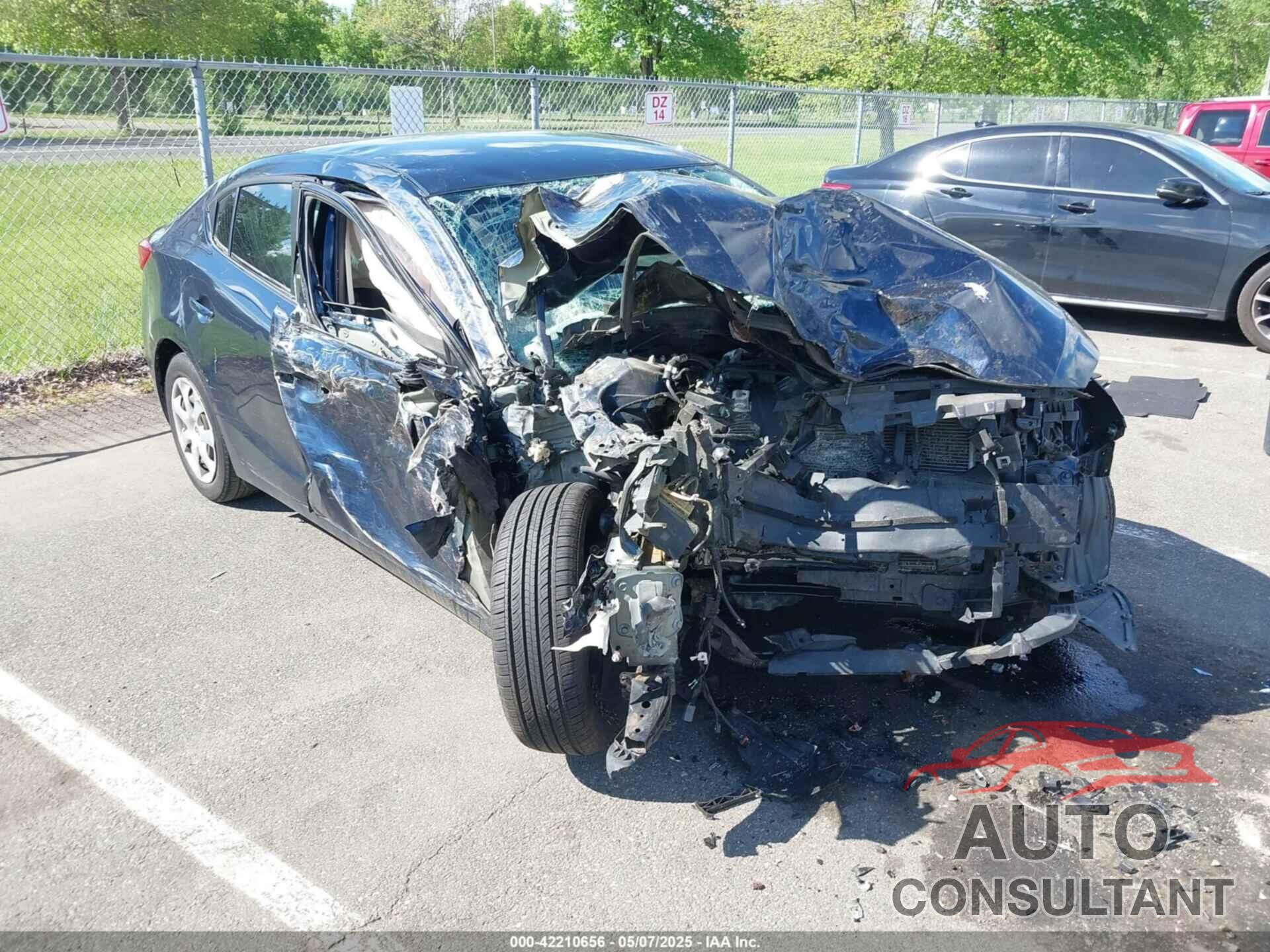 MAZDA MAZDA3 2018 - 3MZBN1U78JM168813
