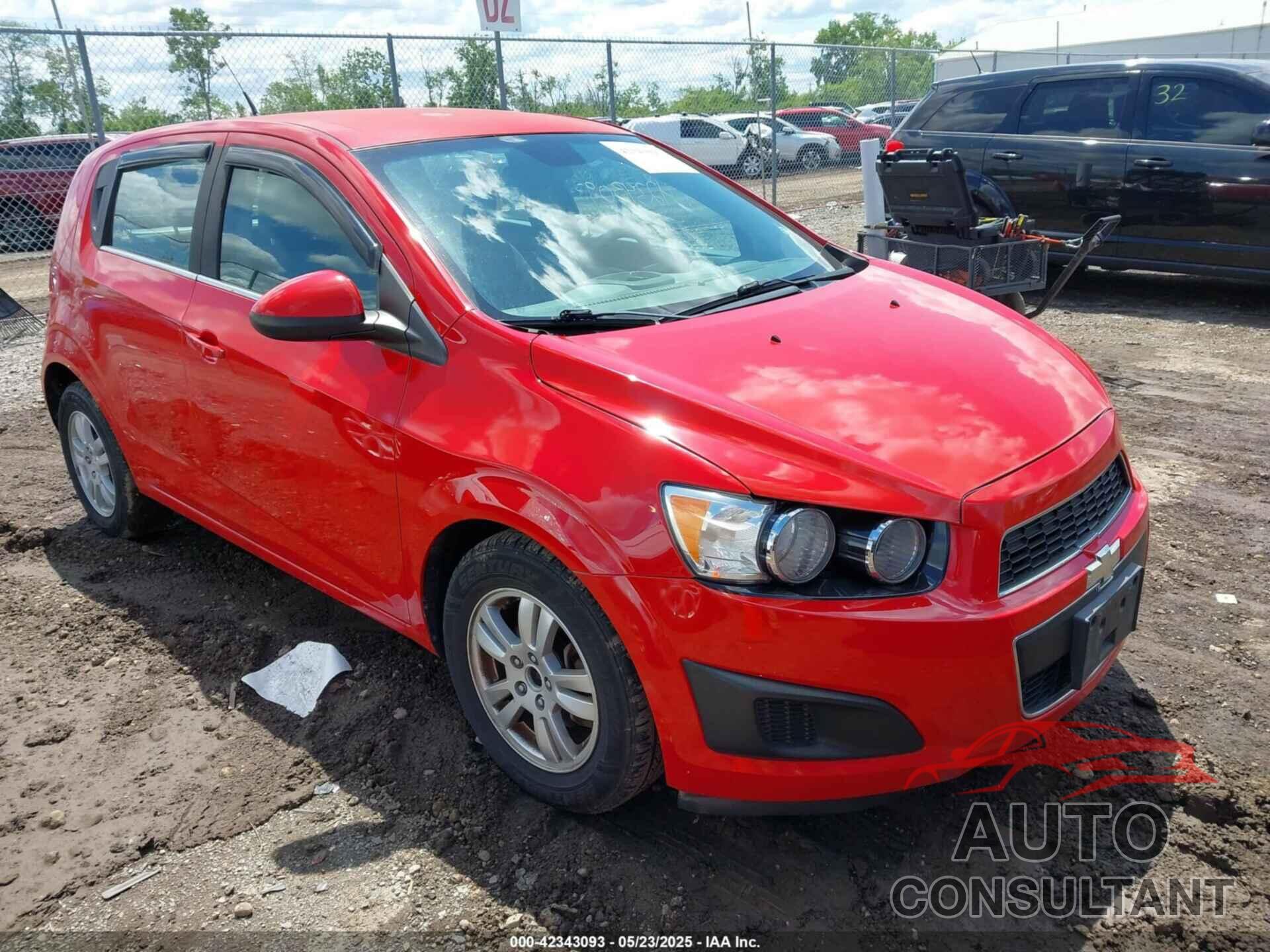 CHEVROLET SONIC 2012 - 1G1JC6SHXC4147031