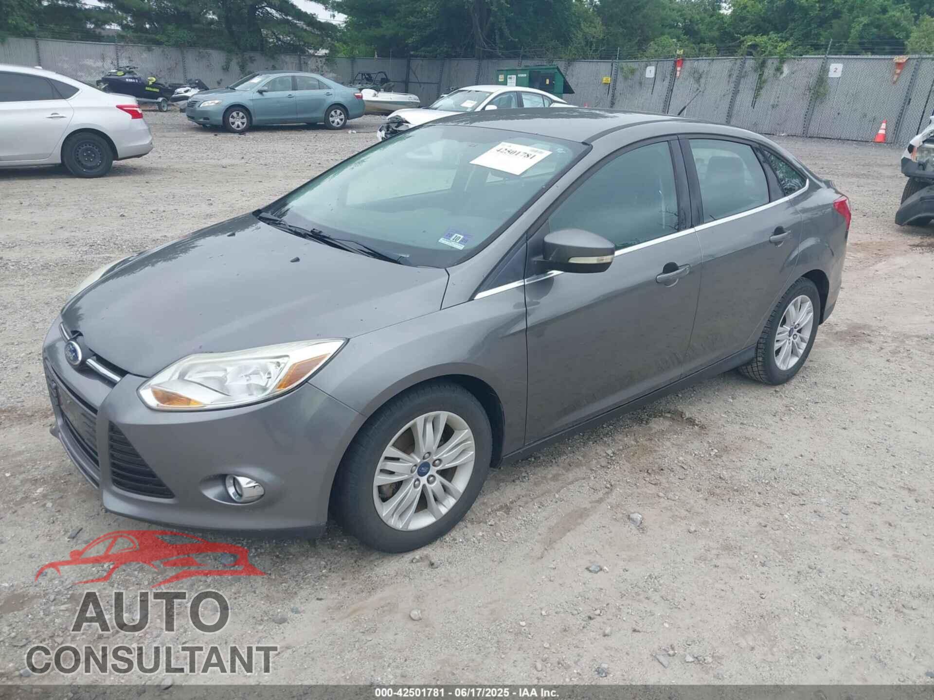 FORD FOCUS 2012 - 1FAHP3H20CL330879