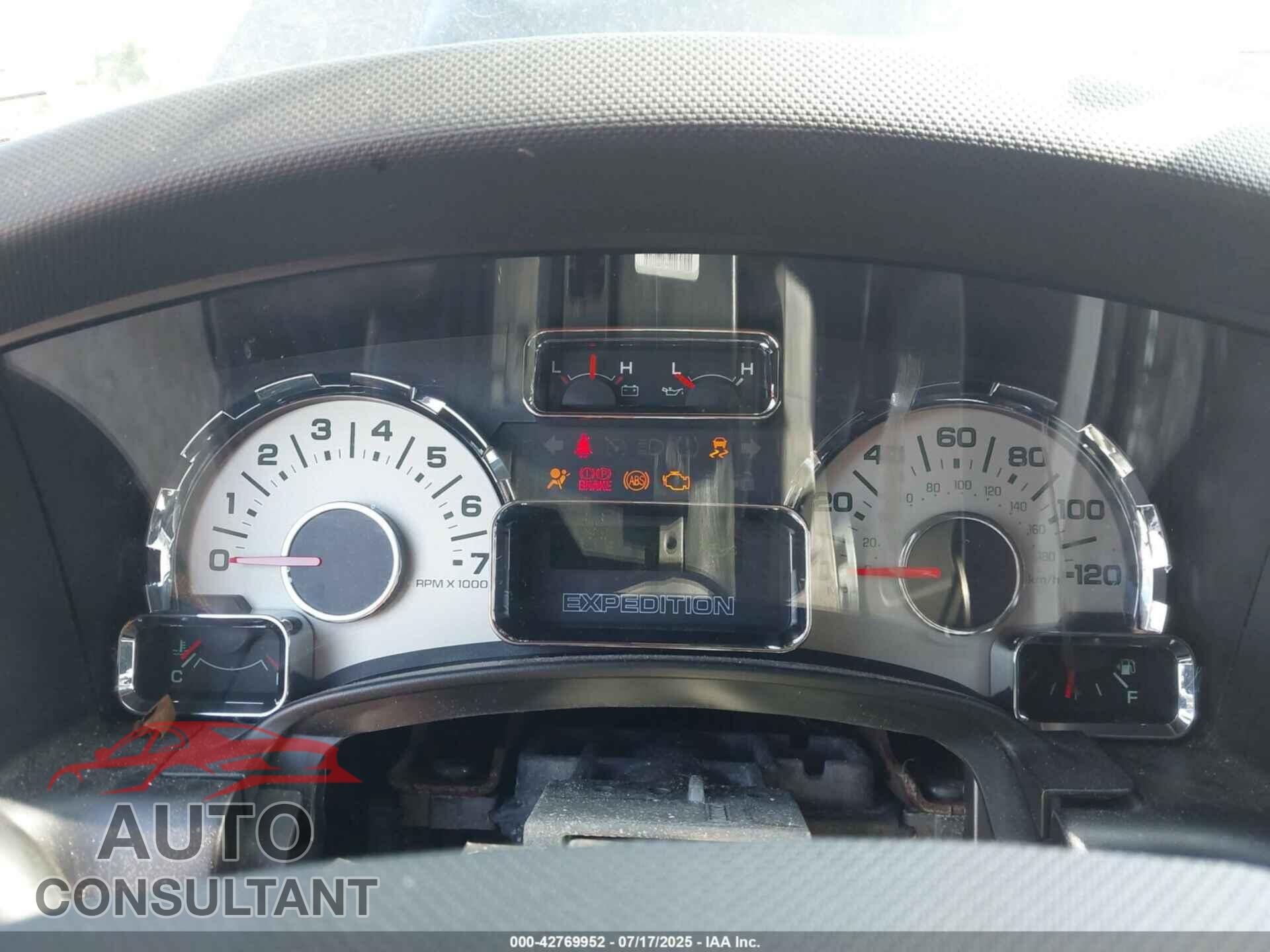 FORD EXPEDITION 2013 - 1FMJU2A53DEF26318