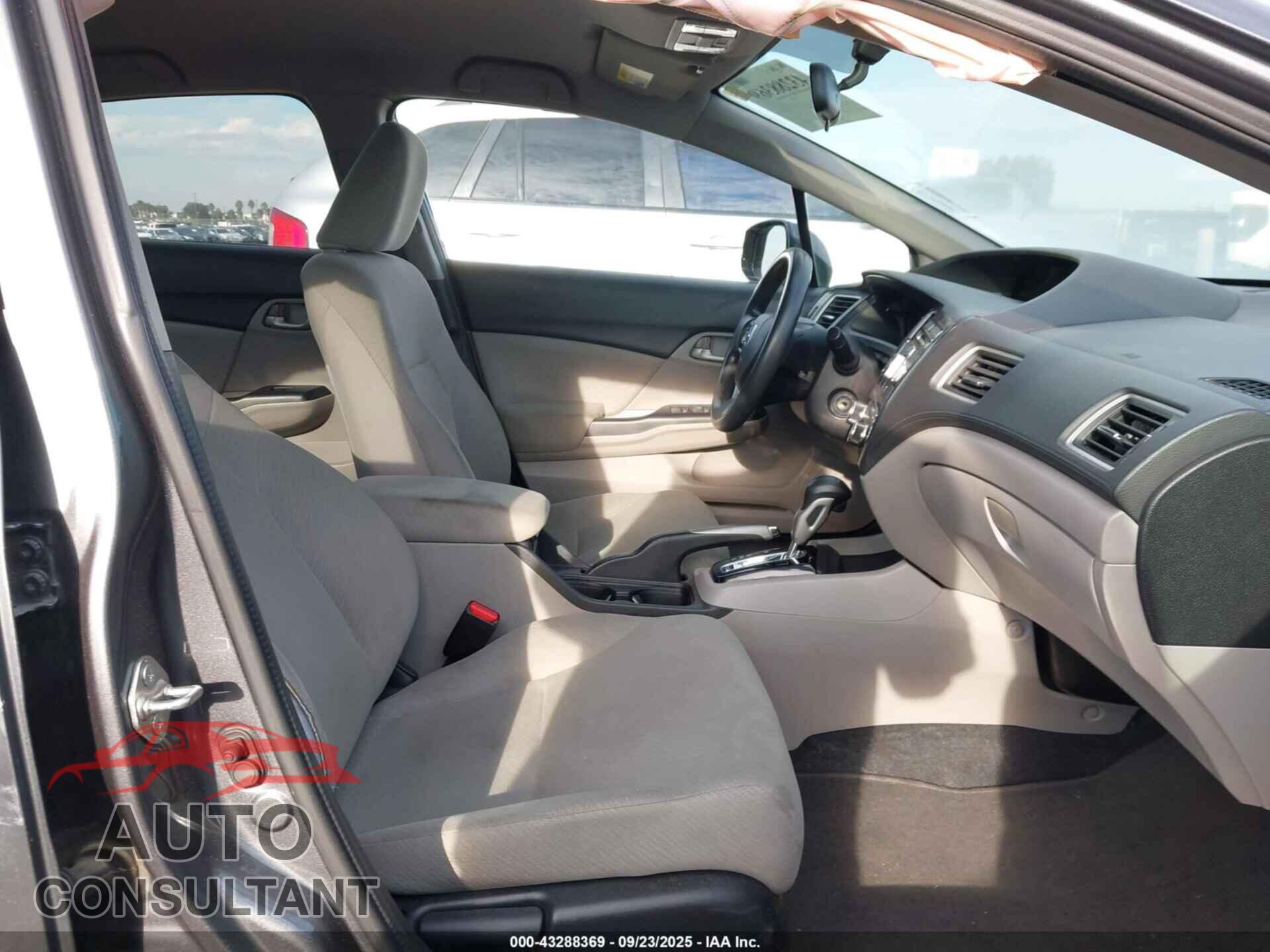 HONDA CIVIC 2013 - 19XFB2F51DE273867