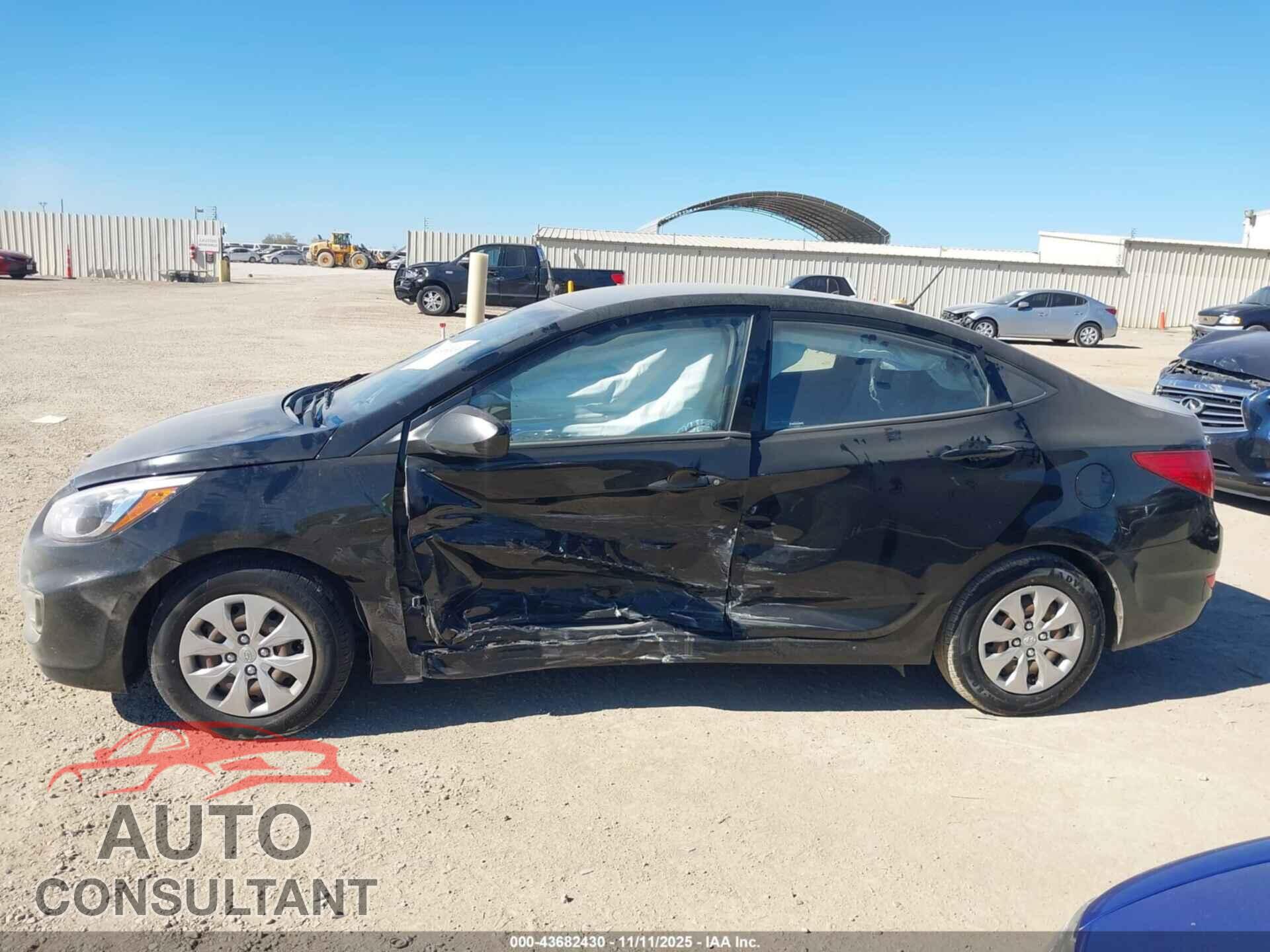 HYUNDAI ACCENT 2017 - KMHCT4AE7HU170345