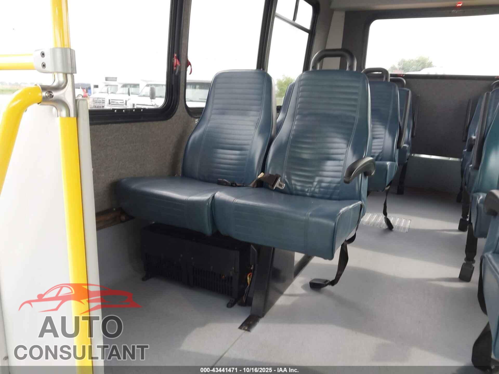 FORD E-350 CUTAWAY 2018 - 1FDEE3FS2JDC33160