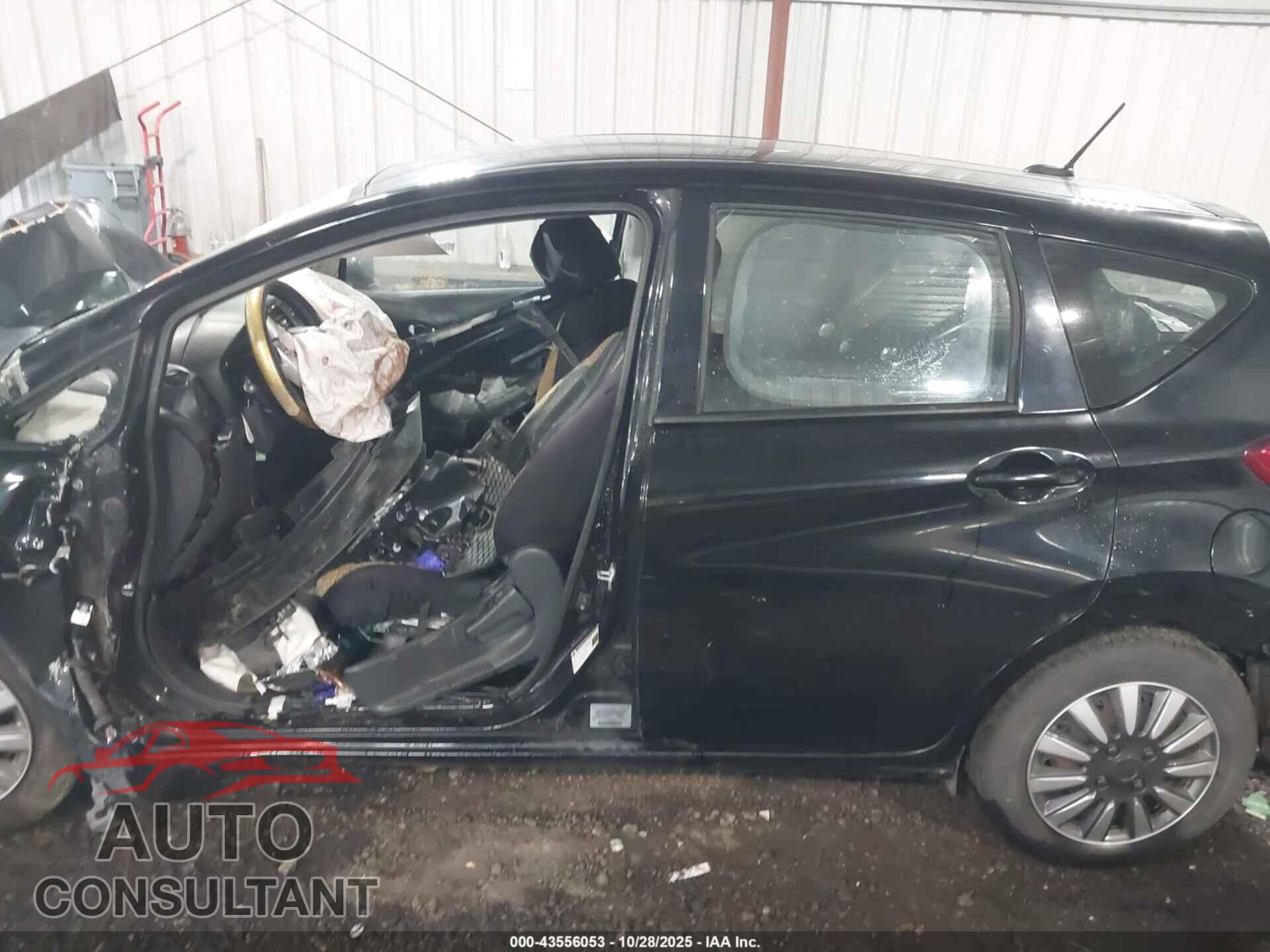 NISSAN VERSA NOTE 2017 - 3N1CE2CP2HL352114
