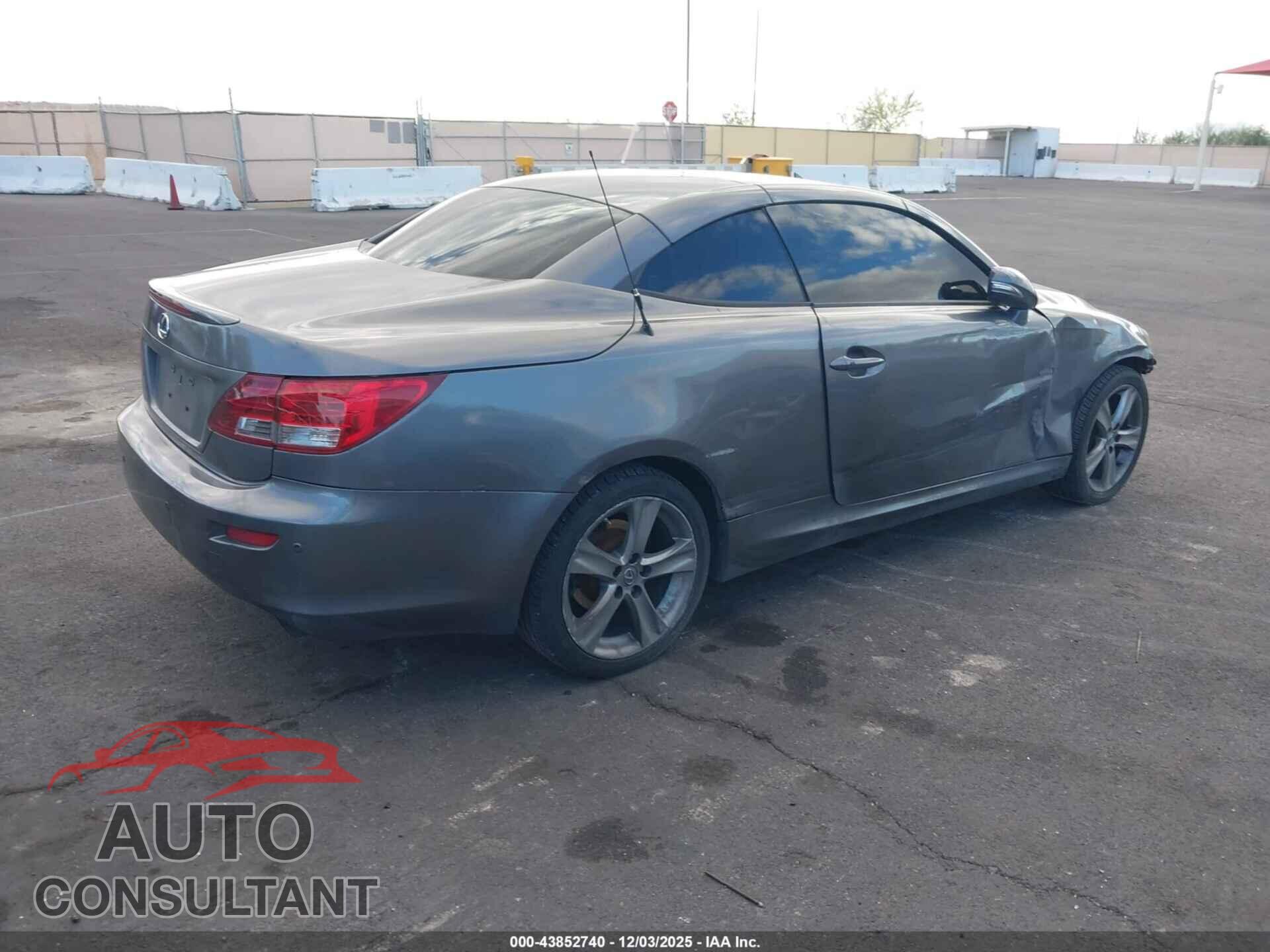 LEXUS IS 250C 2012 - JTHFF2C28C2523131