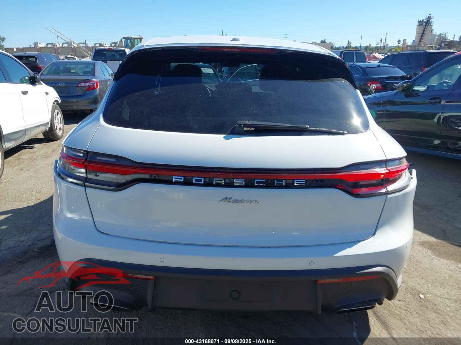 PORSCHE MACAN 2023 - WP1AA2A56PLB09934