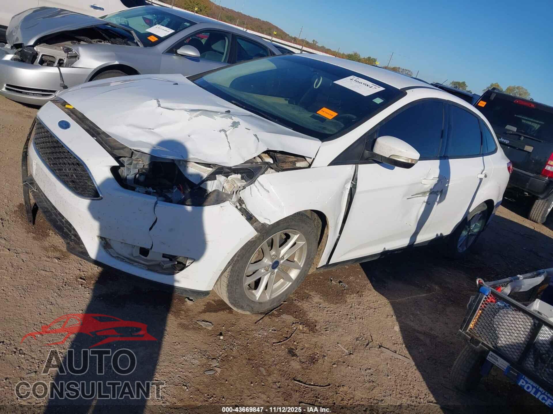 FORD FOCUS 2017 - 1FADP3F23HL266815