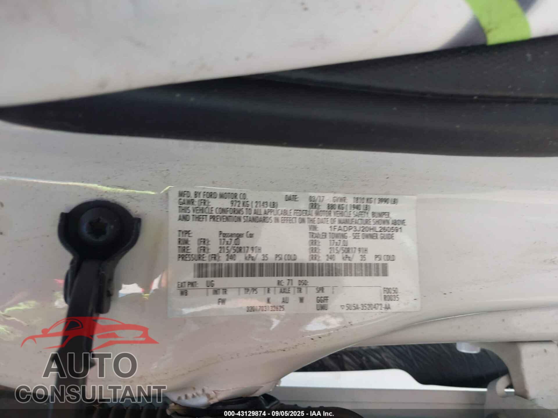 FORD FOCUS 2017 - 1FADP3J20HL260591
