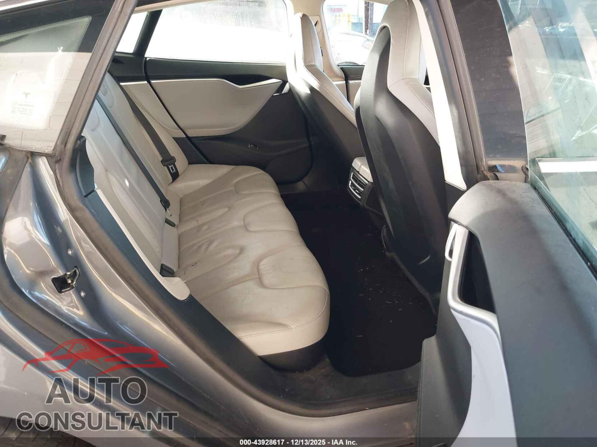 TESLA MODEL S 2014 - 5YJSA1H16EFP36524
