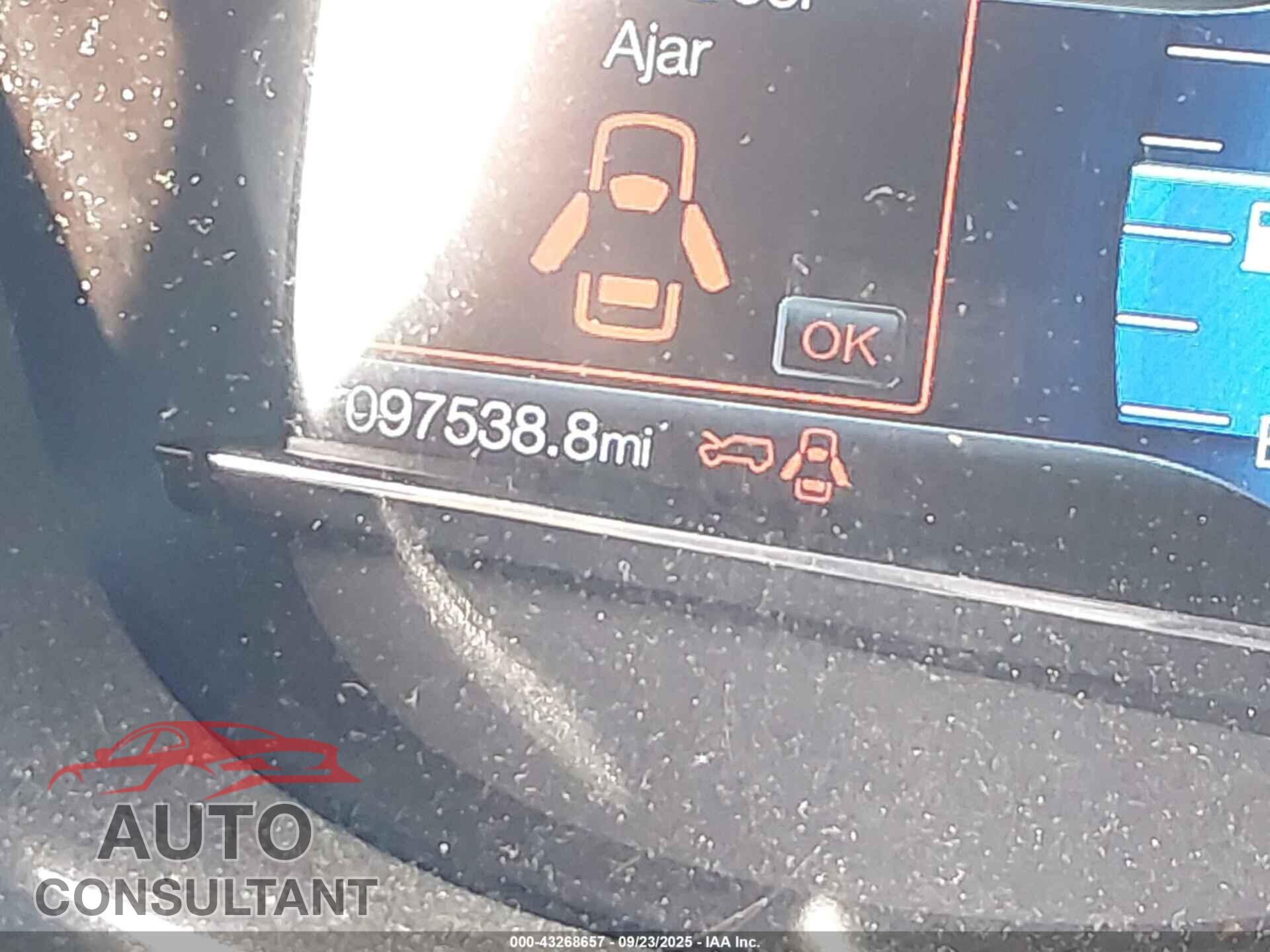 FORD EXPLORER 2018 - 1FM5K7D85JGB85143