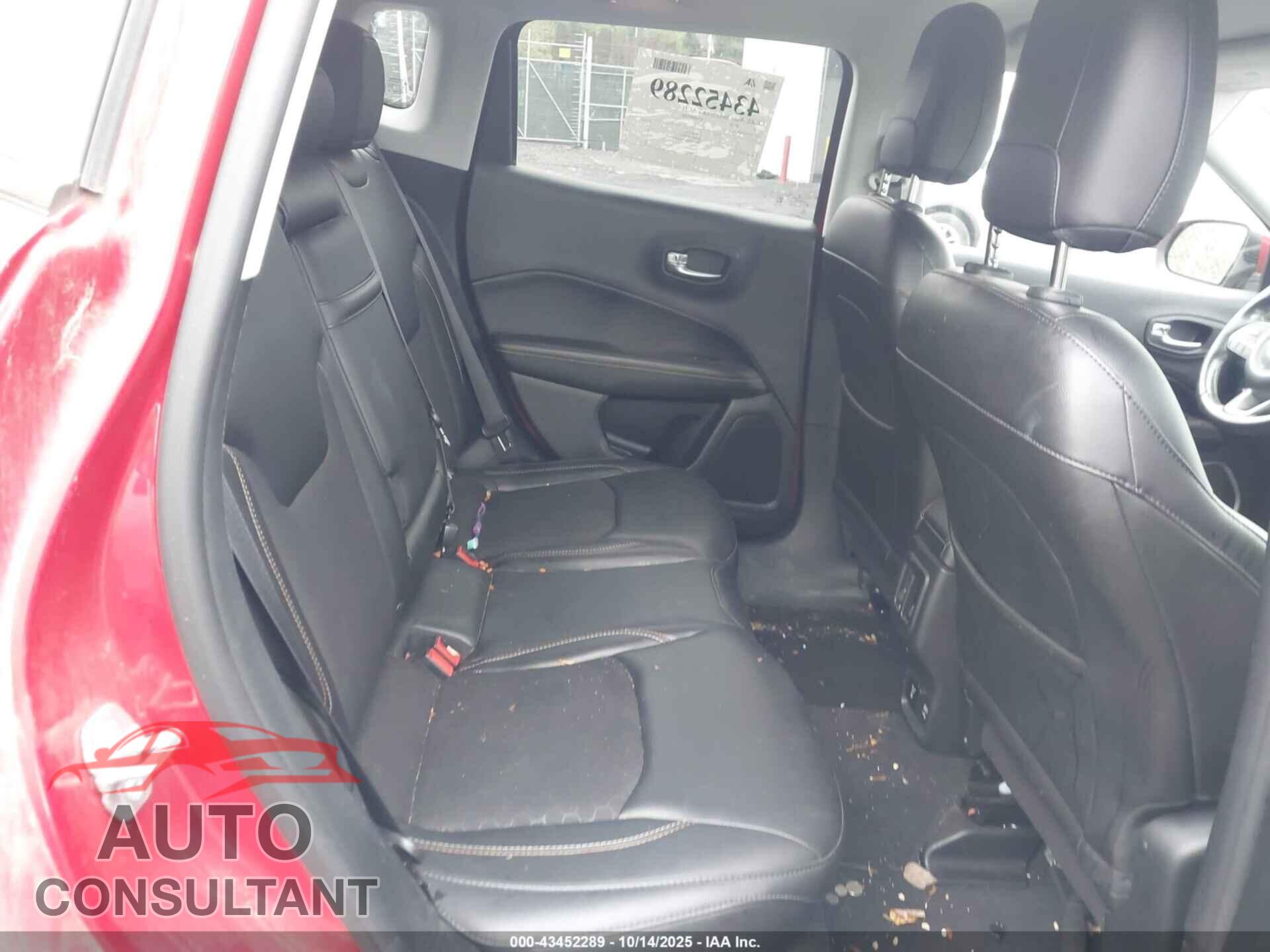 JEEP COMPASS 2018 - 3C4NJDBB7JT314337