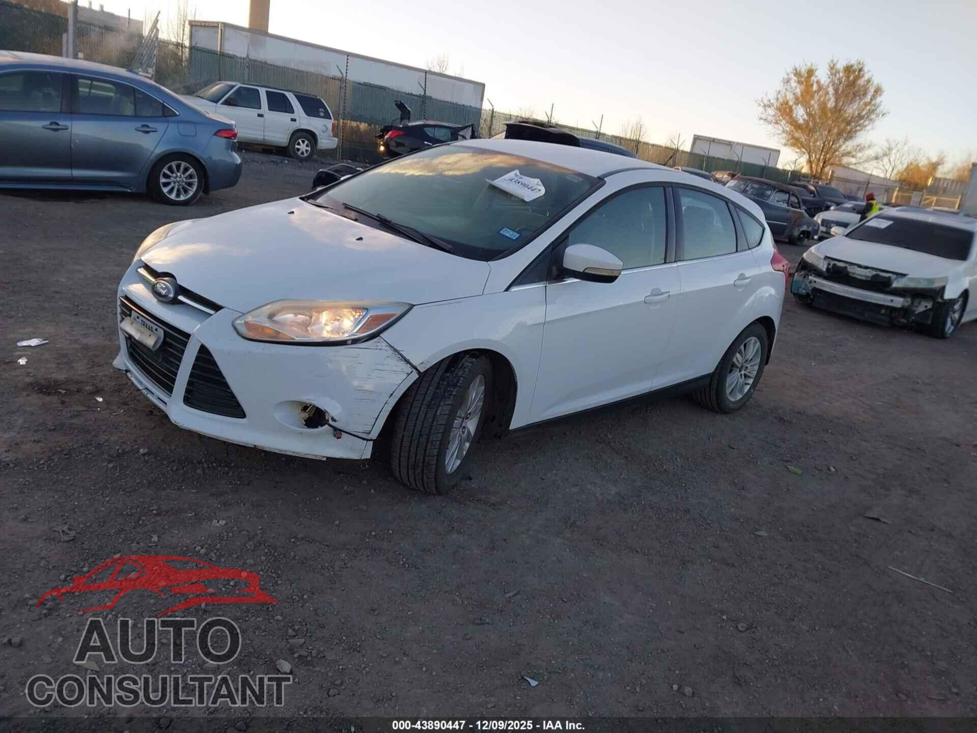 FORD FOCUS 2012 - 1FAHP3M28CL358502