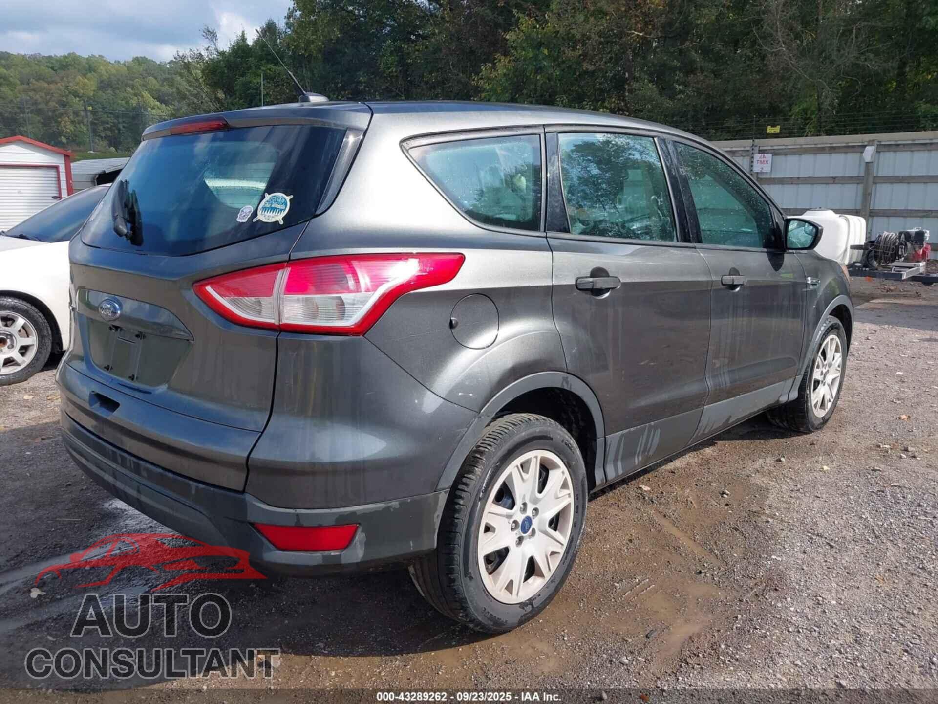FORD ESCAPE 2016 - 1FMCU0F7XGUA72487
