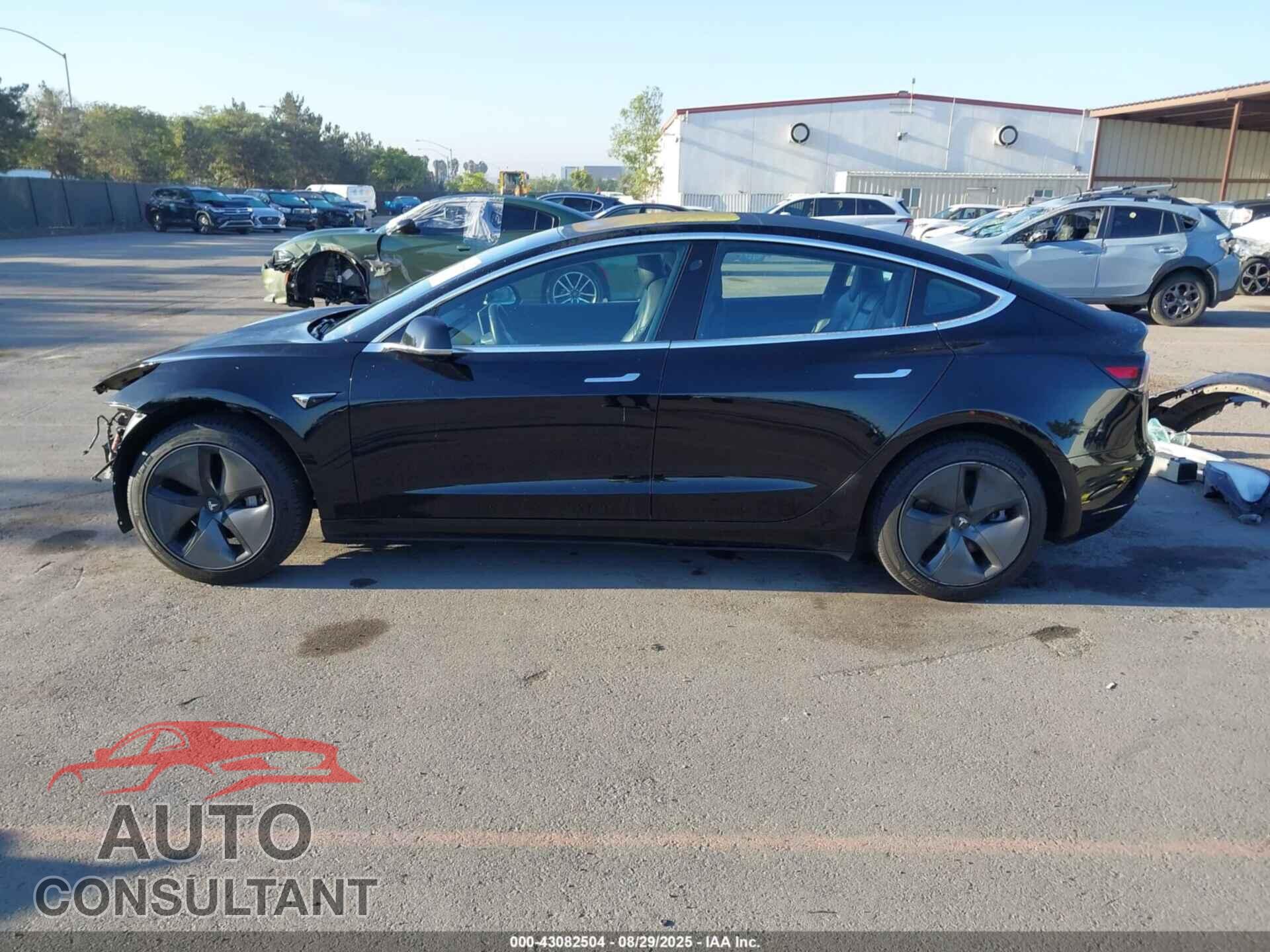 TESLA MODEL 3 2018 - 5YJ3E1EA8JF152505