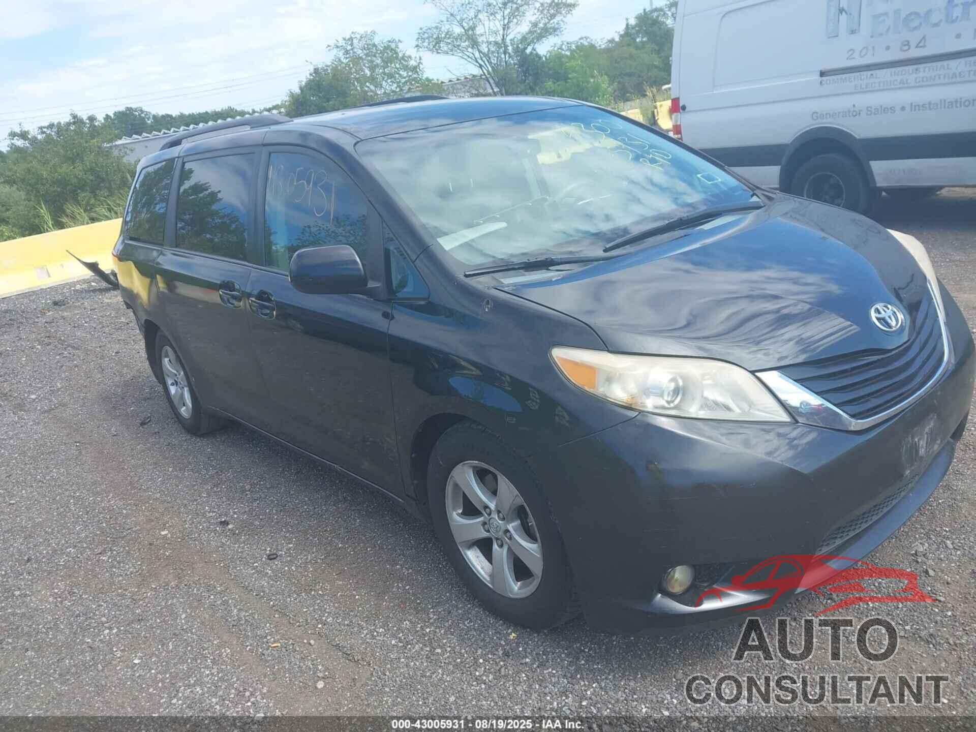 TOYOTA SIENNA 2013 - 5TDKK3DC6DS362877
