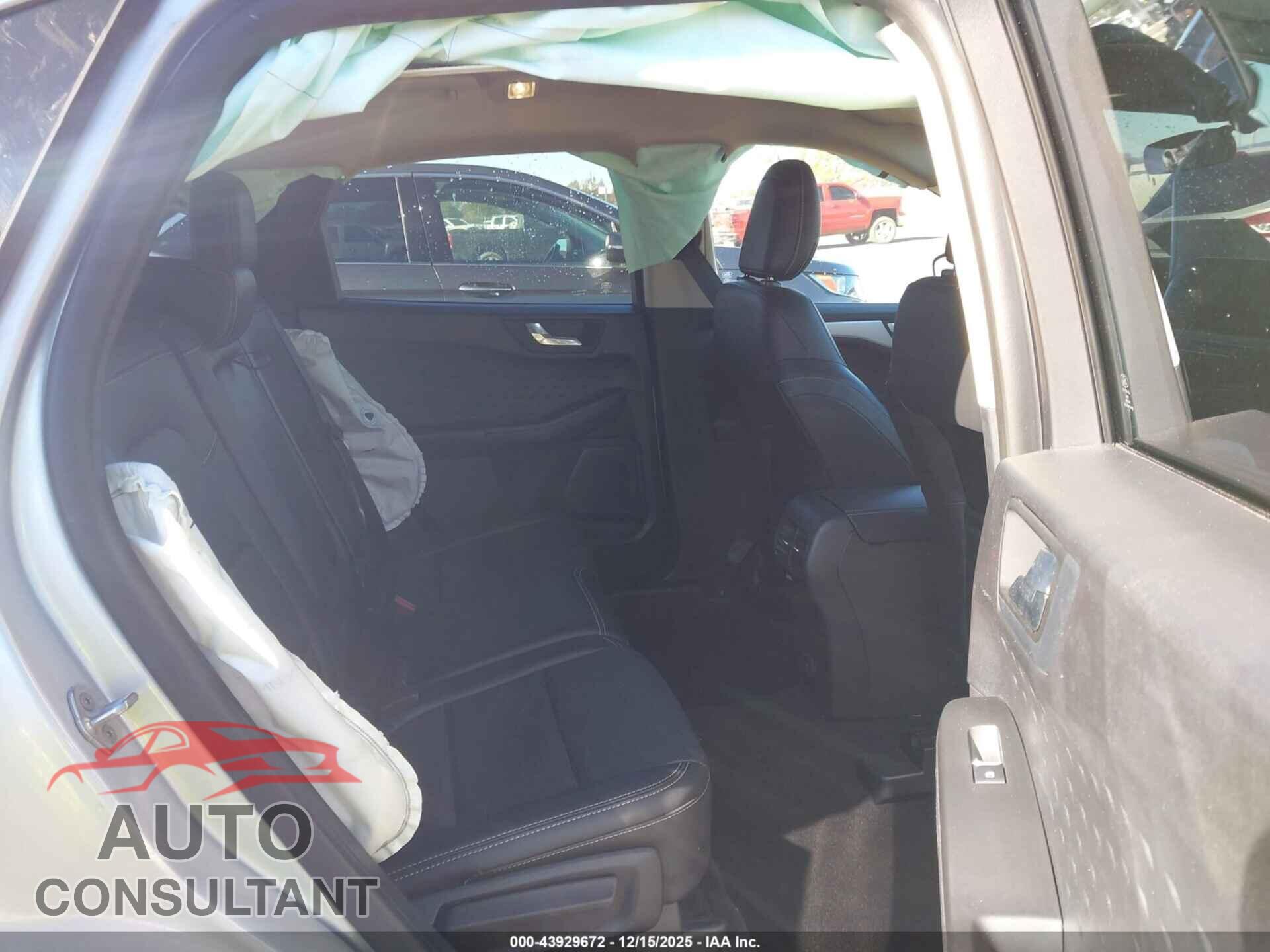 FORD ESCAPE 2020 - 1FMCU0H66LUA68516