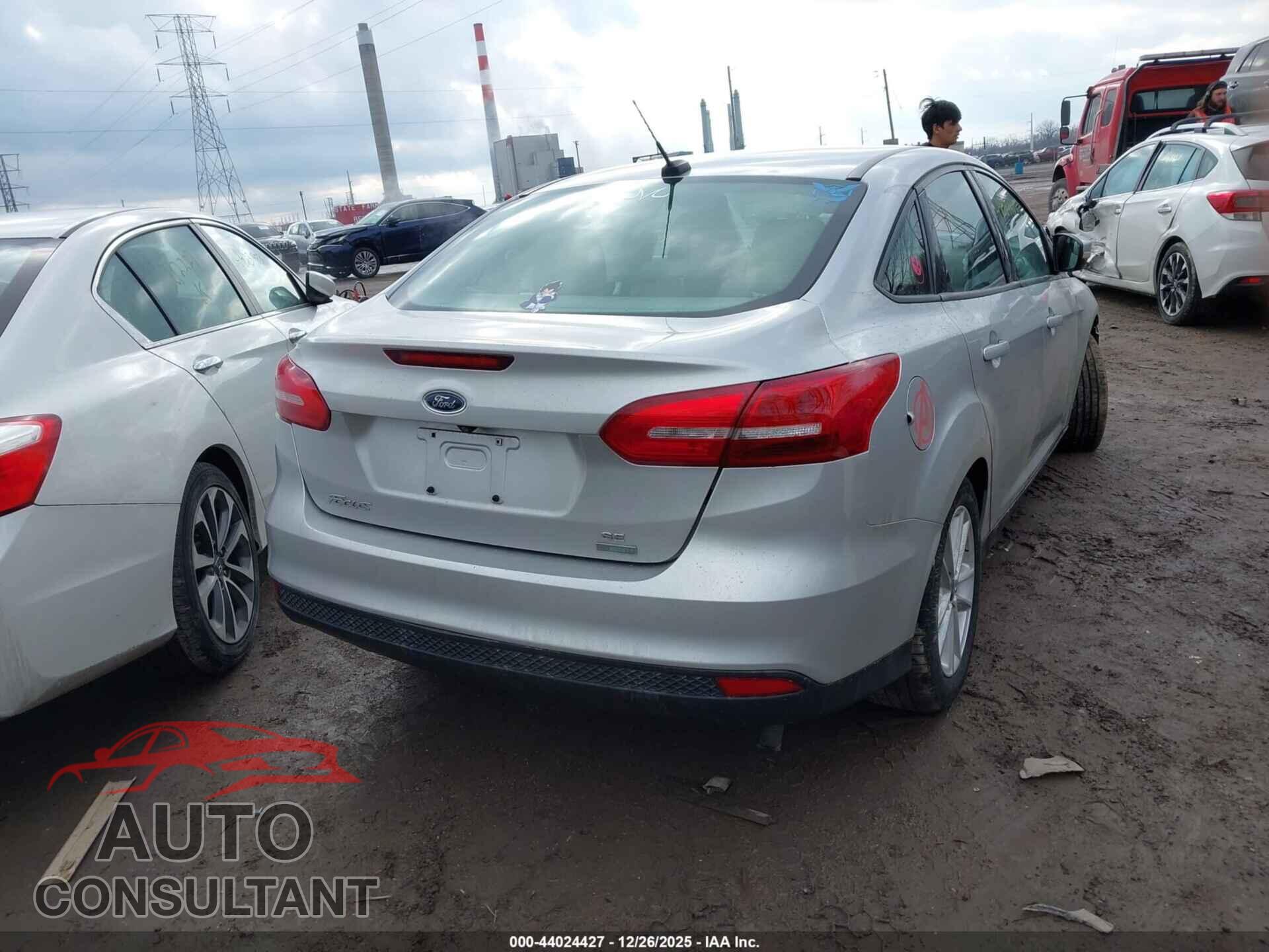 FORD FOCUS 2017 - 1FADP3FE8HL295088
