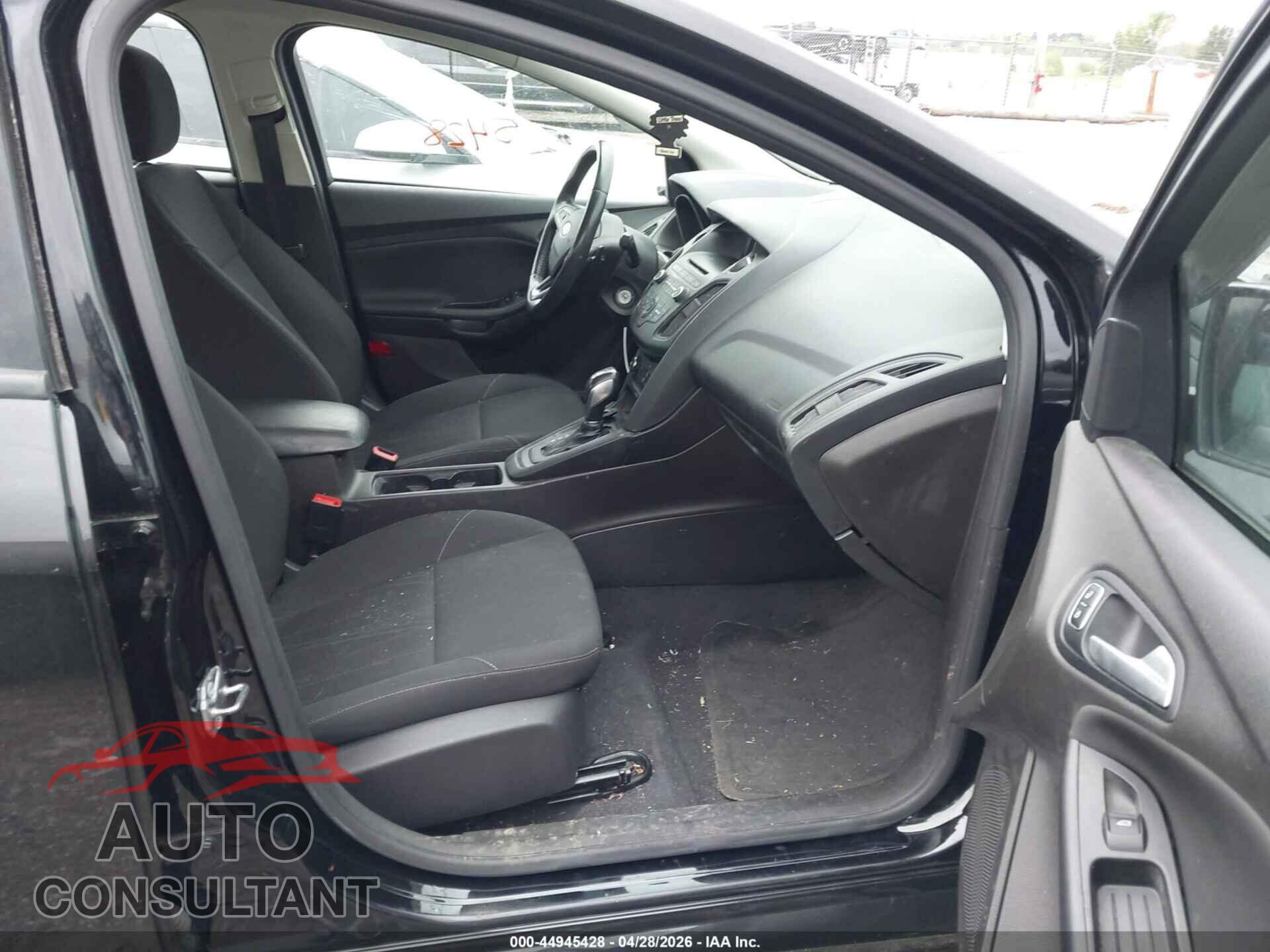 FORD FOCUS 2016 - 1FADP3F27GL292316