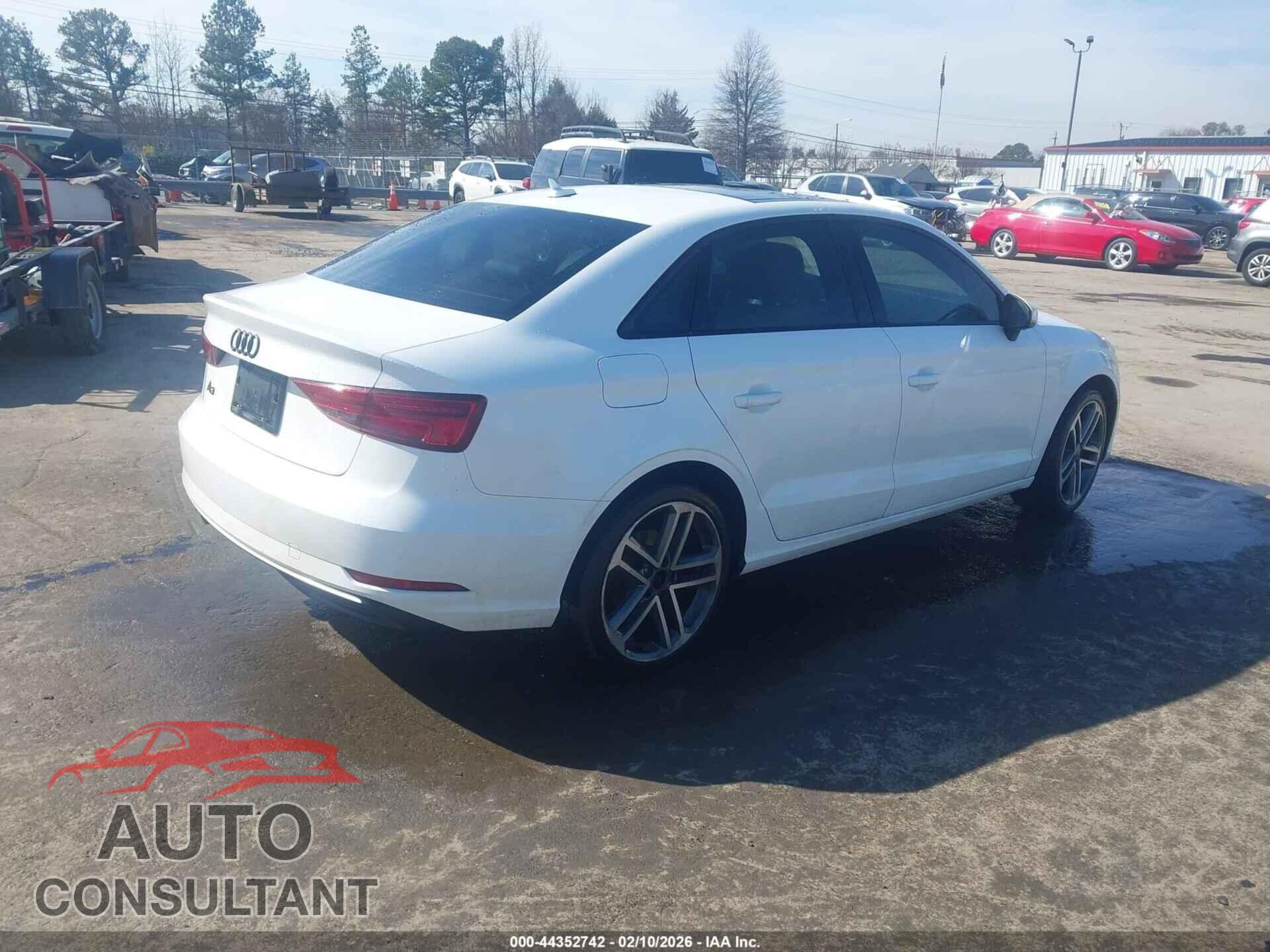 AUDI A3 2017 - WAUAUGFF1H1037798