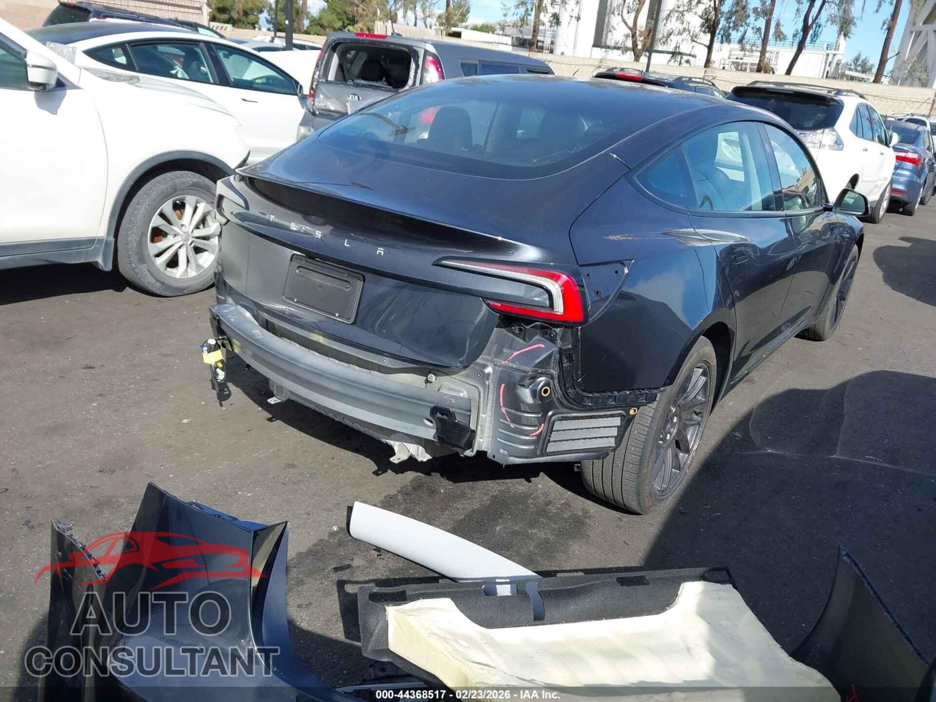 TESLA MODEL 3 2024 - 5YJ3E1EA7RF746904