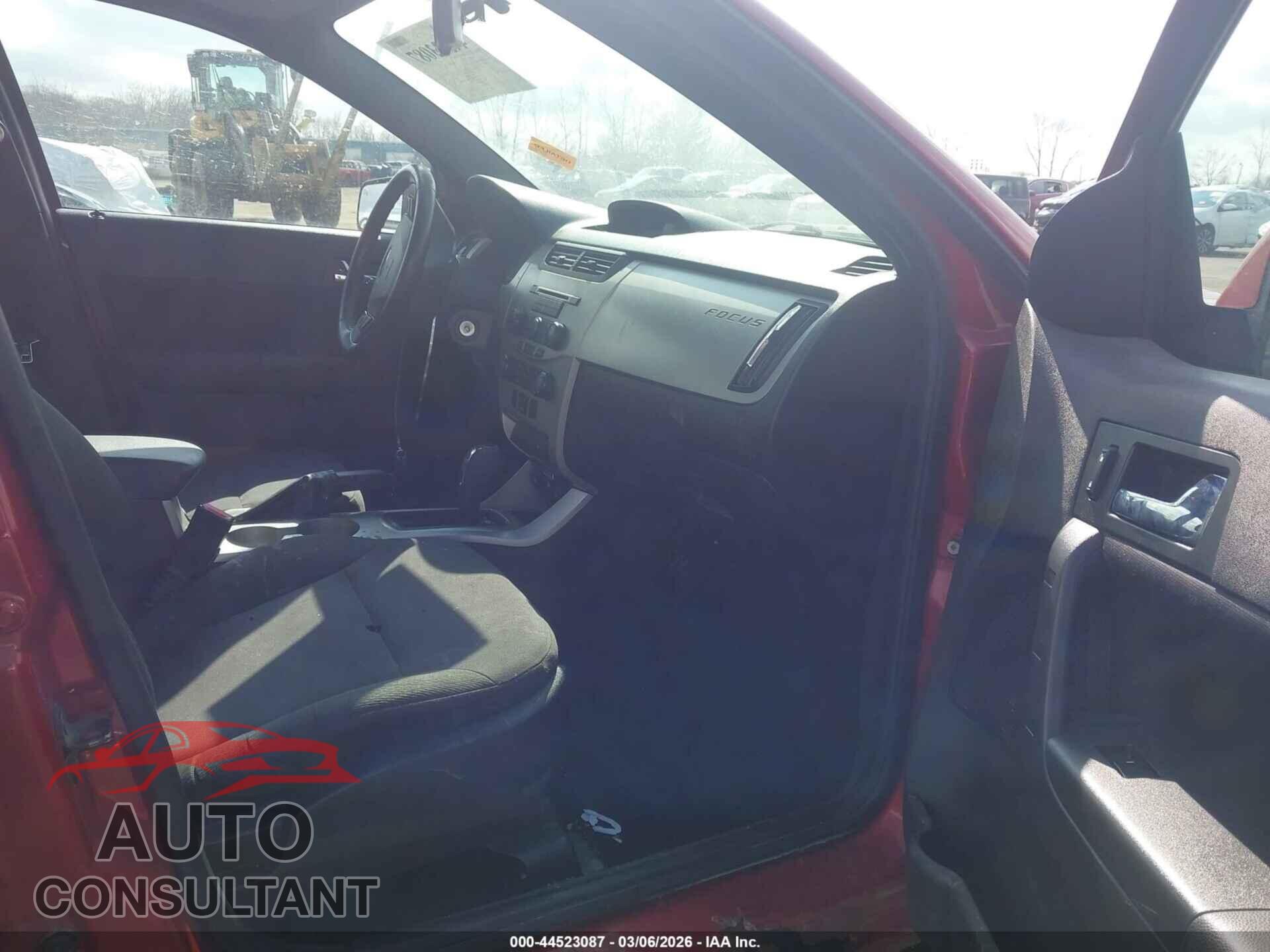 FORD FOCUS 2011 - 1FAHP3GNXBW151337