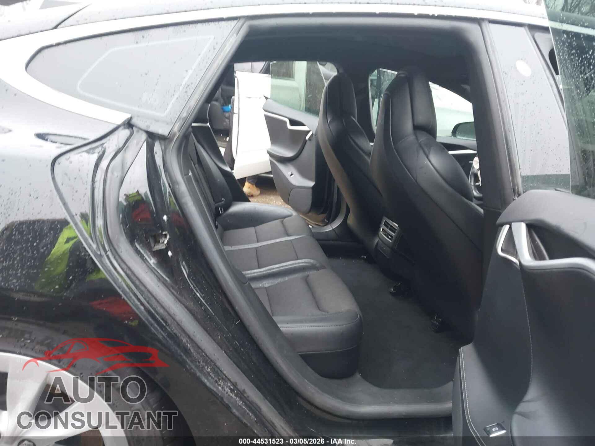 TESLA MODEL S 2017 - 5YJSA1E22HF205192
