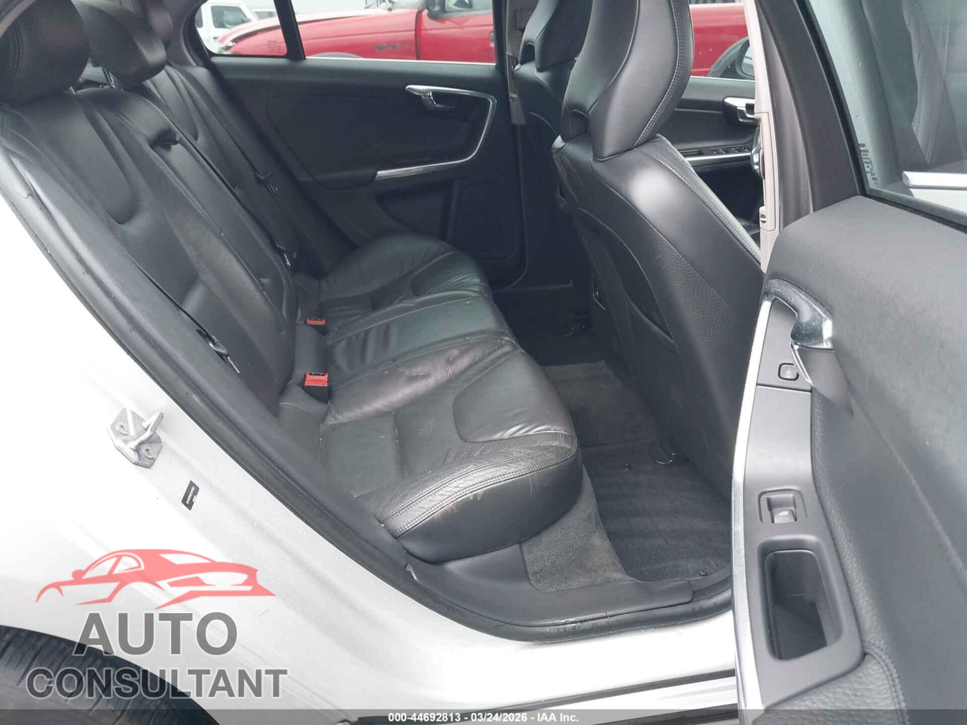 VOLVO S60 2014 - YV1612FH7E2276830
